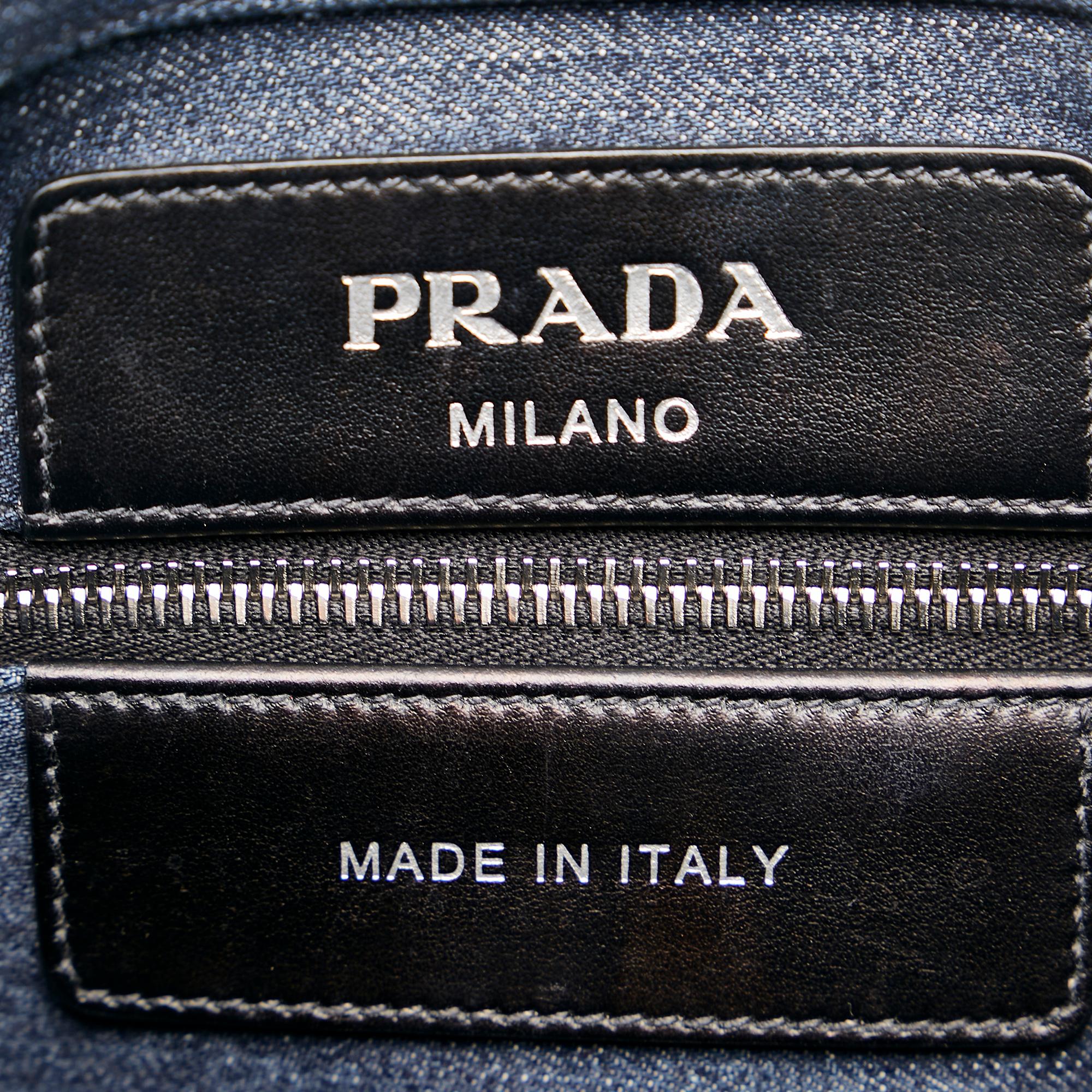 Prada Denim Tote (SHG-36836)