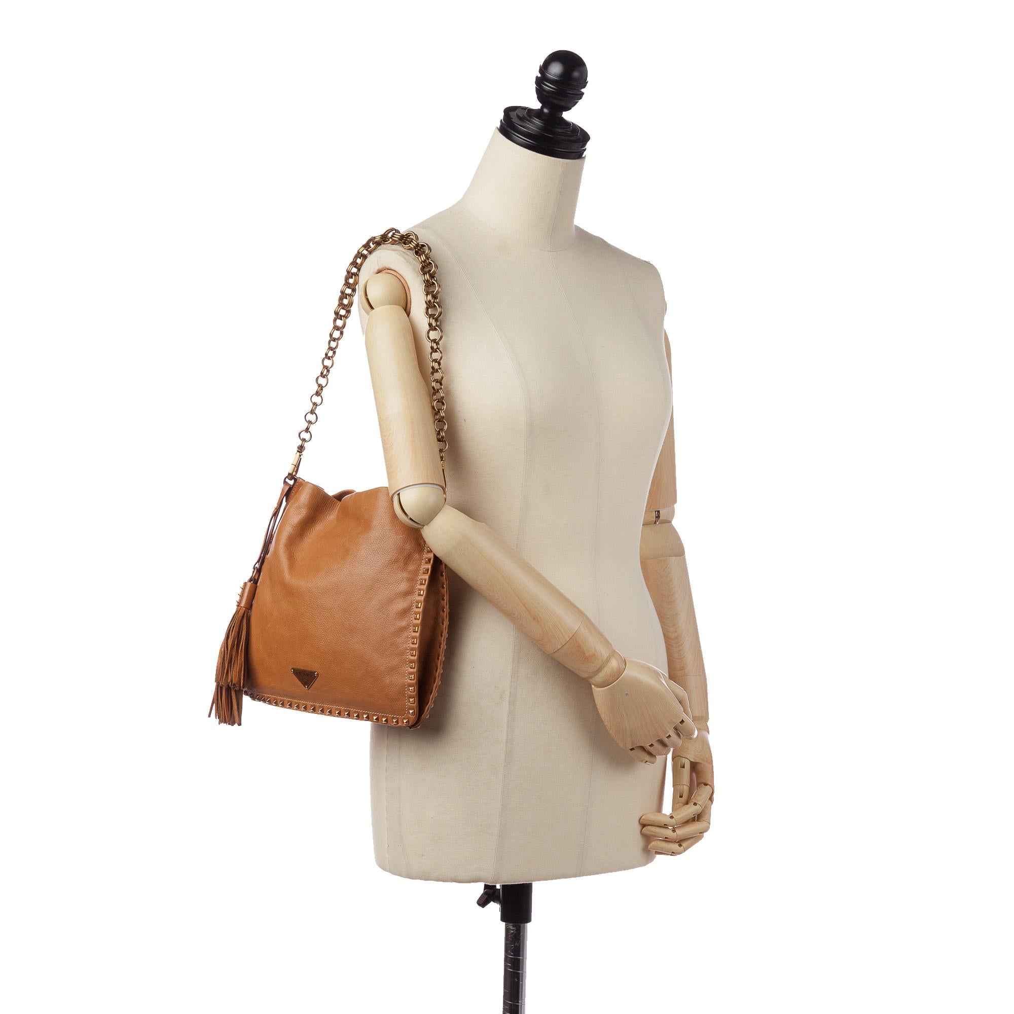 Prada Leather Chain Shoulder Bag (SHG-32011)