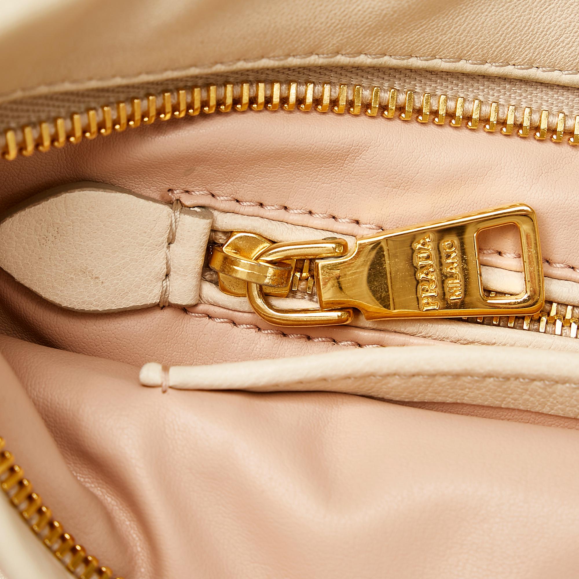 Prada Leather Clutch Bag (SHG-28778)