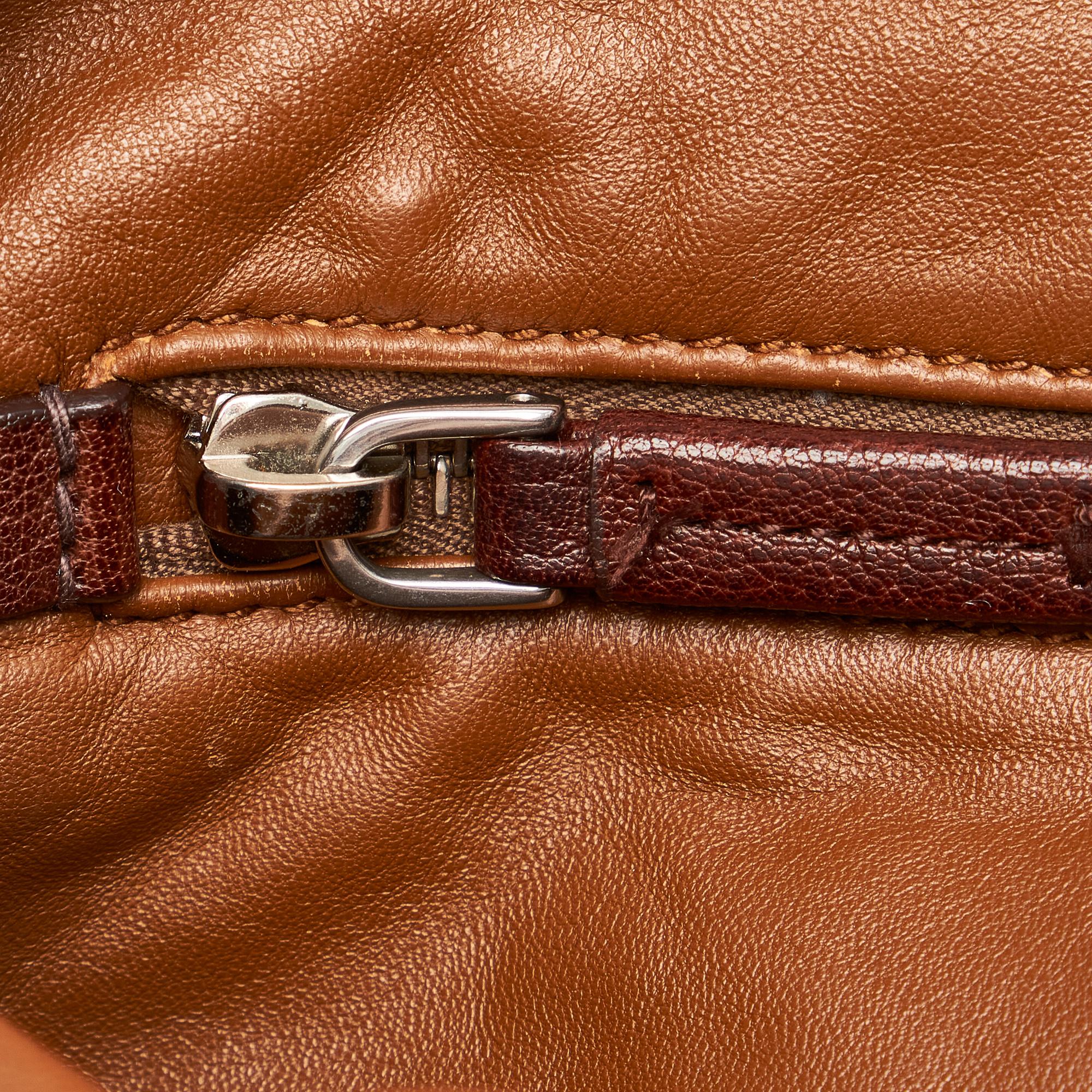 Prada Leather Shoulder Bag (SHG-27307)