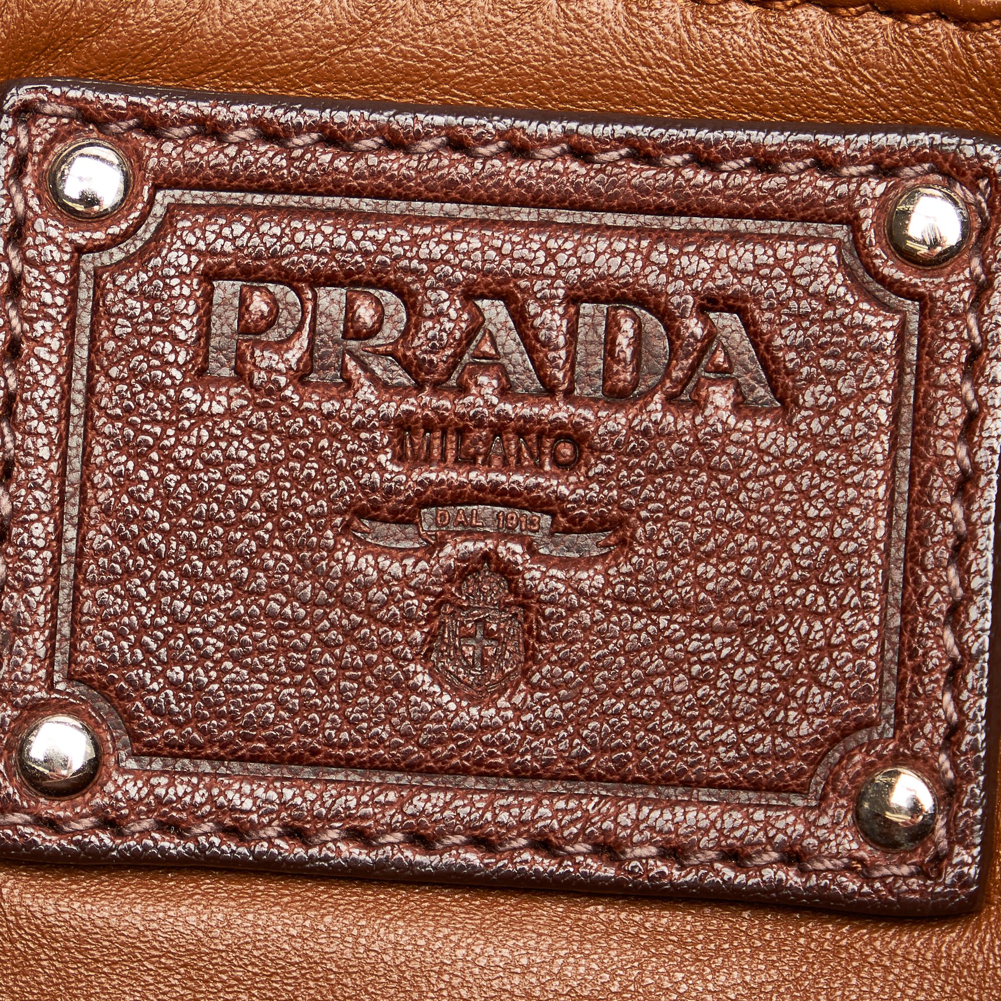 Prada Leather Shoulder Bag (SHG-27307)