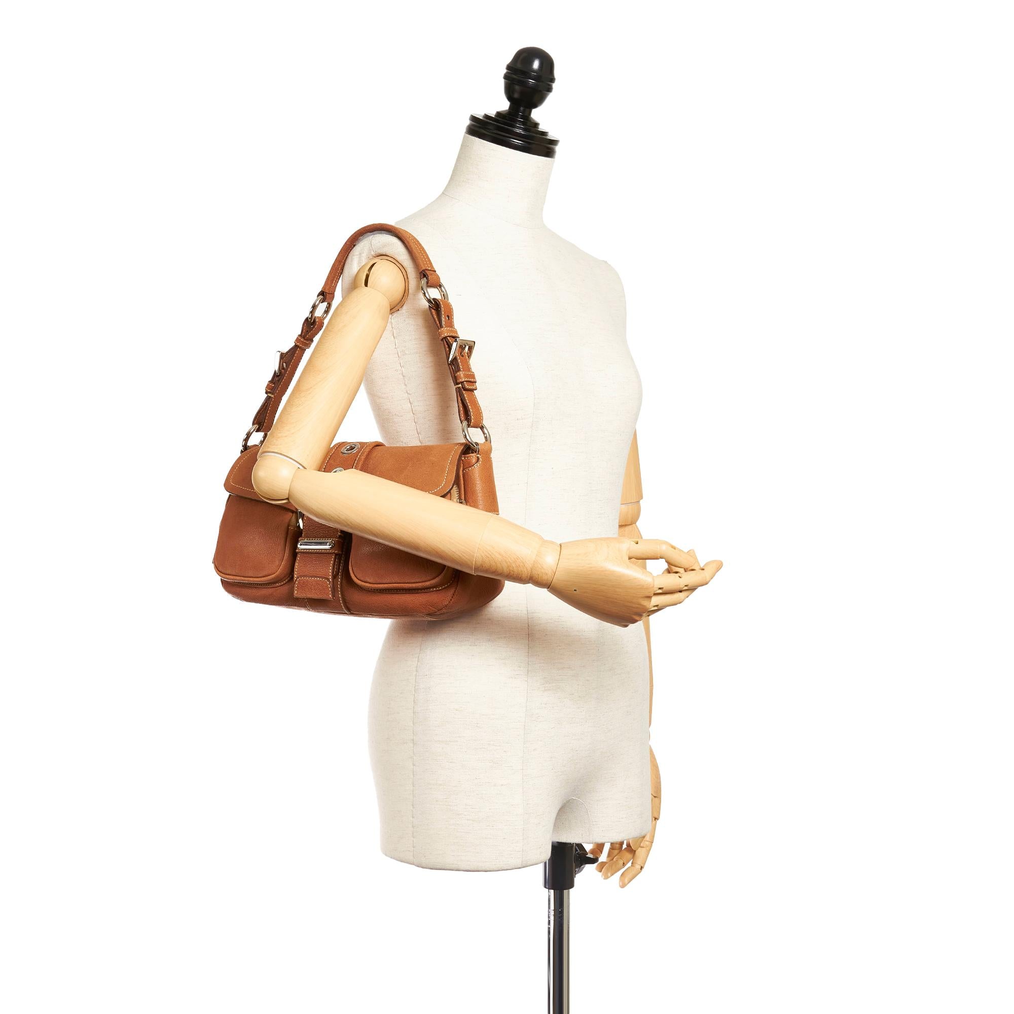 Prada Leather Shoulder Bag (SHG-28034)