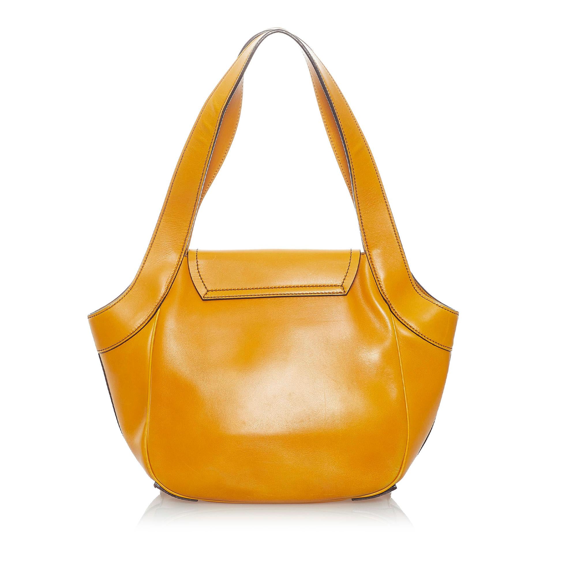 Prada Leather Shoulder Bag (SHG-32701)