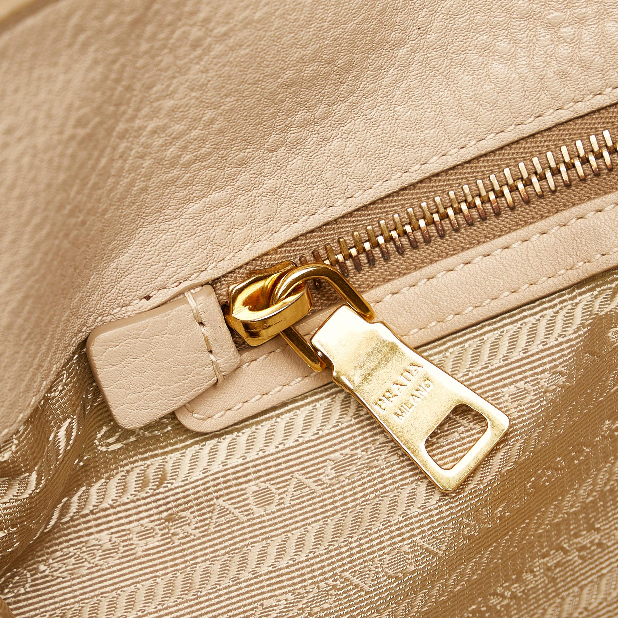 Prada Leather Shoulder Bag (SHG-32805)