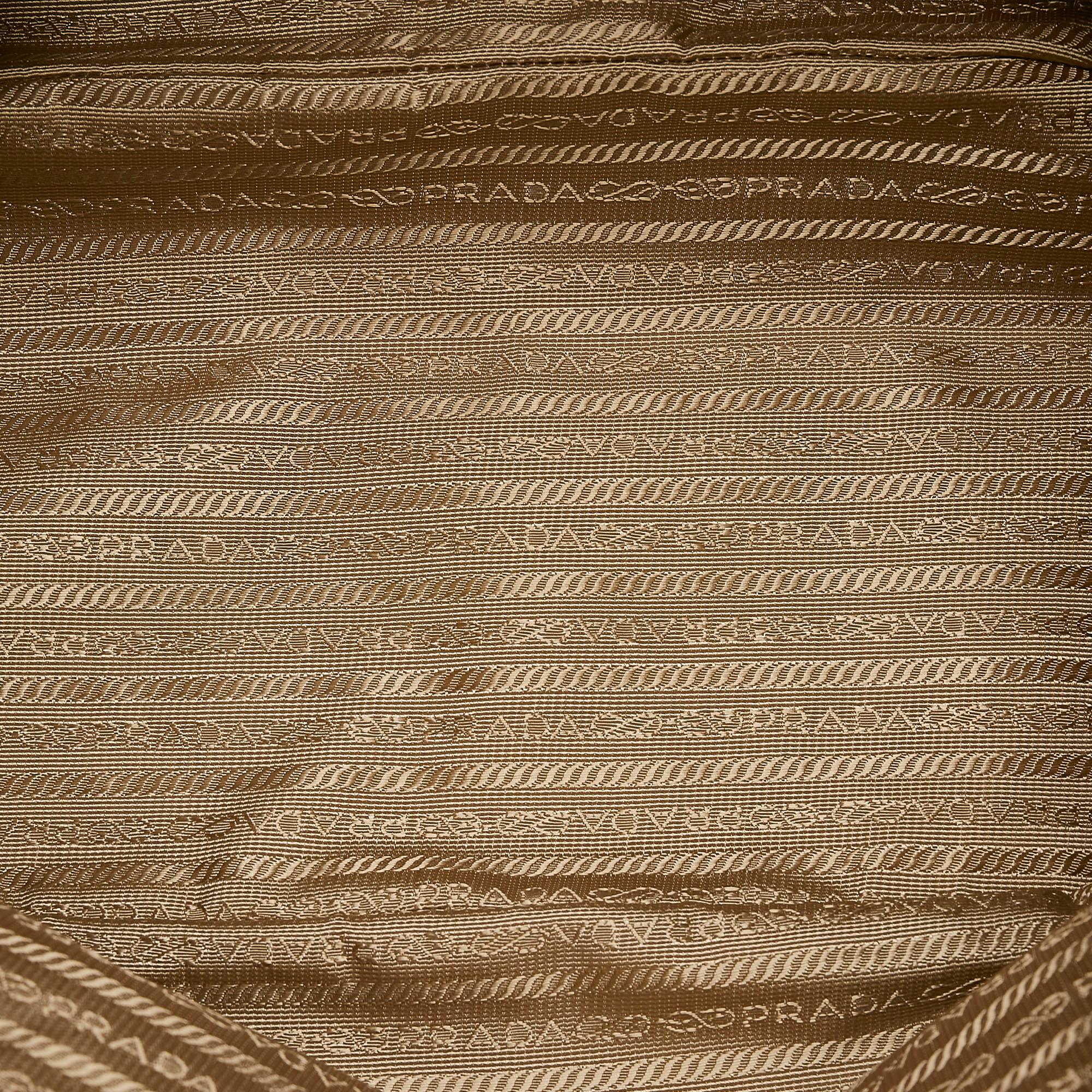 Prada Leather Shoulder Bag (SHG-32805)