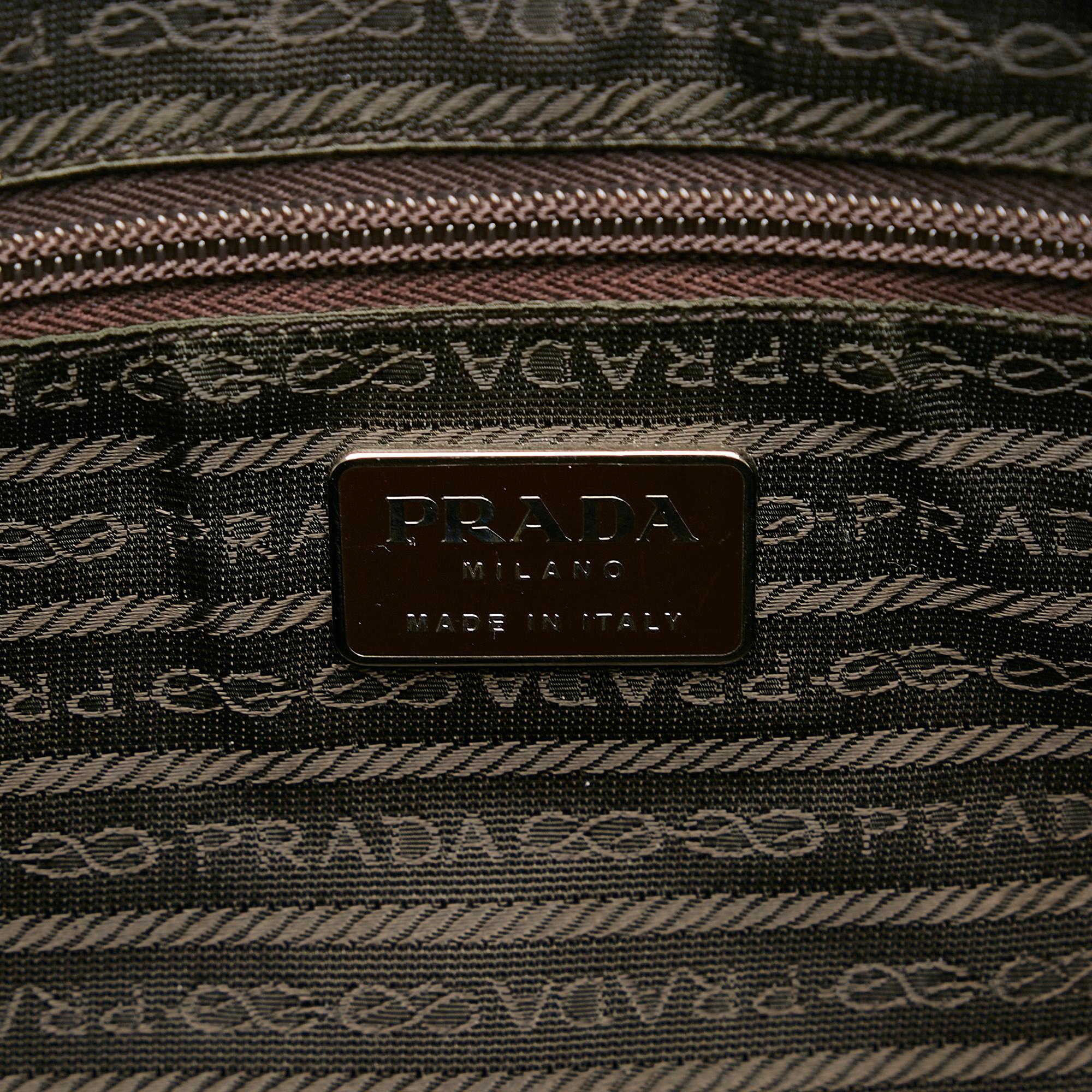 Prada Leather Shoulder Bag (SHG-37928)