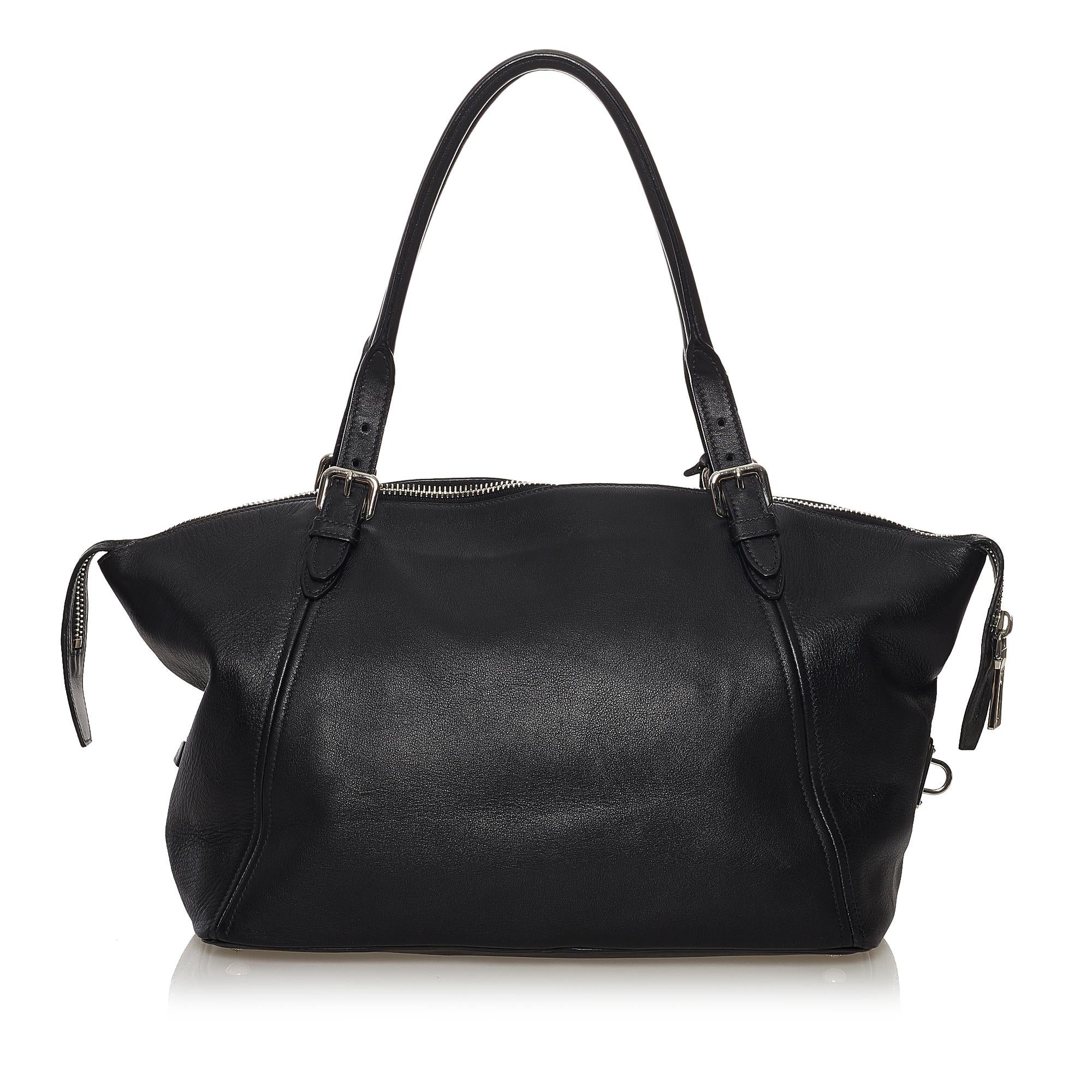 Prada Leather Tote Bag (SHG-32280)