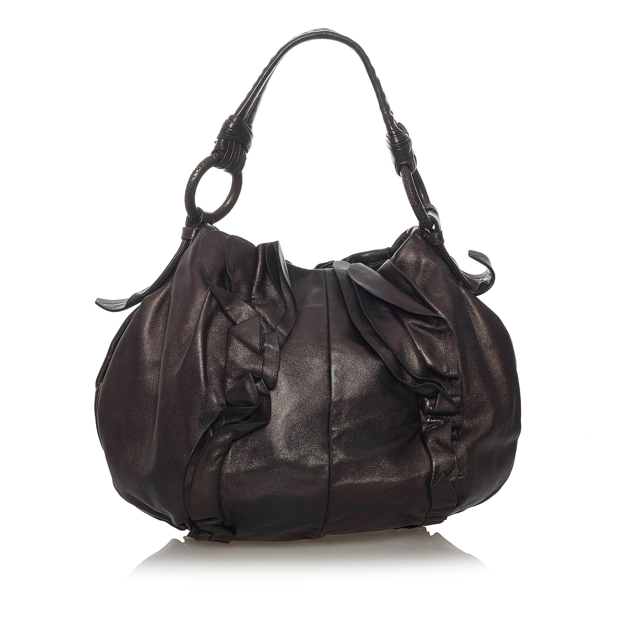 Prada Ruffled Leather Tote Bag (SHG-28483)