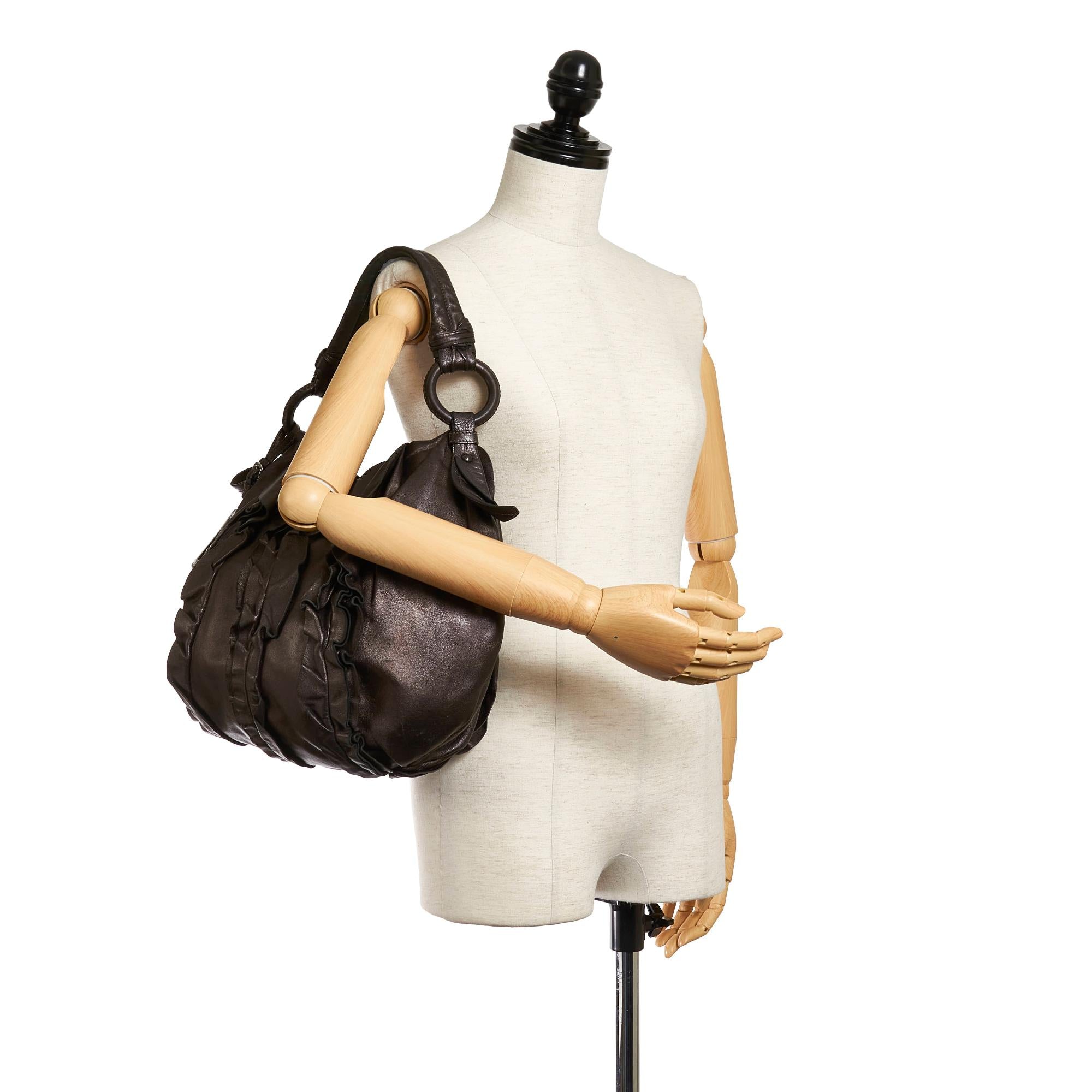 Prada Ruffled Leather Tote Bag (SHG-28483)