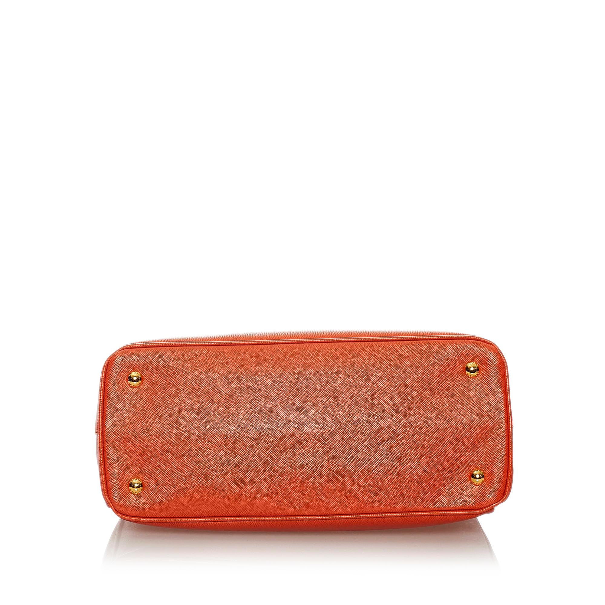 Prada Saffiano Galleria Satchel (SHG-27740)