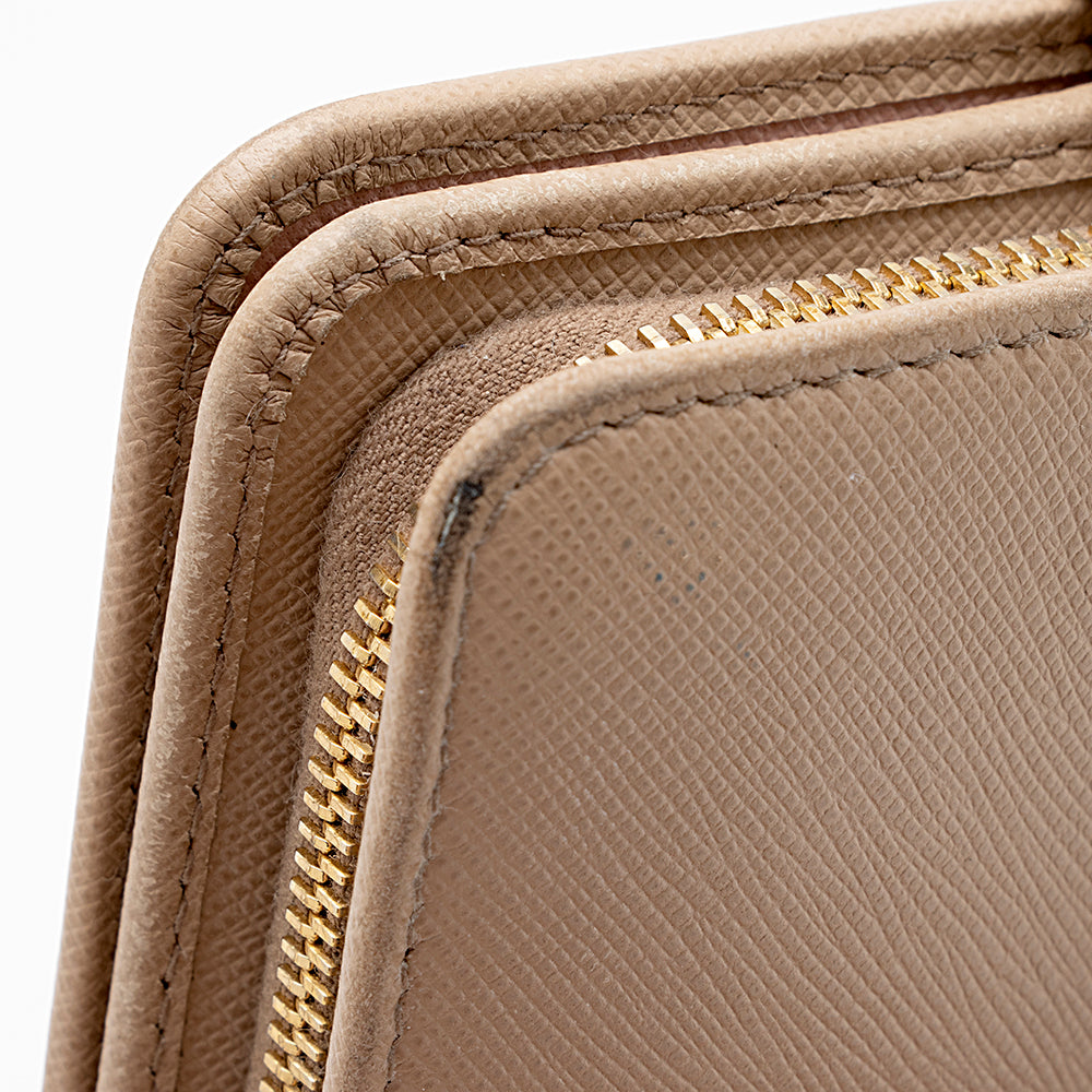 Prada Saffiano Leather Medium Wallet (SHF-15552)