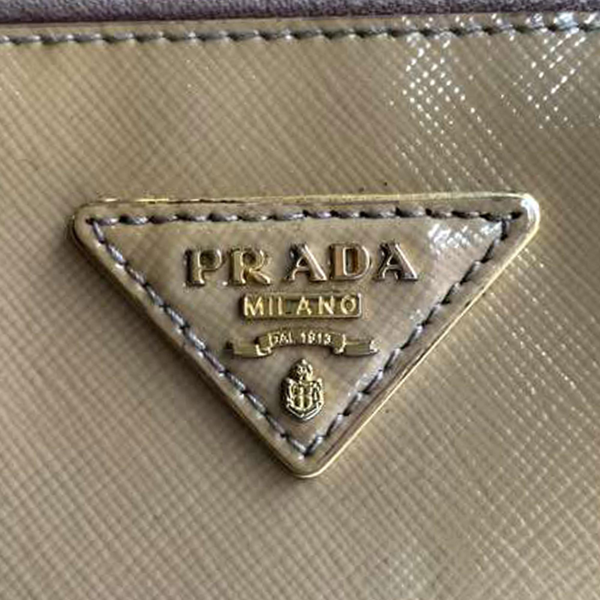 Prada Saffiano Lux Galleria Satchel (SHG-31546)