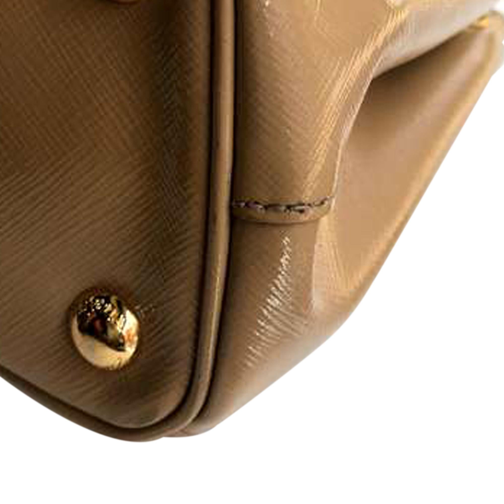 Prada Saffiano Lux Galleria Satchel (SHG-31546)