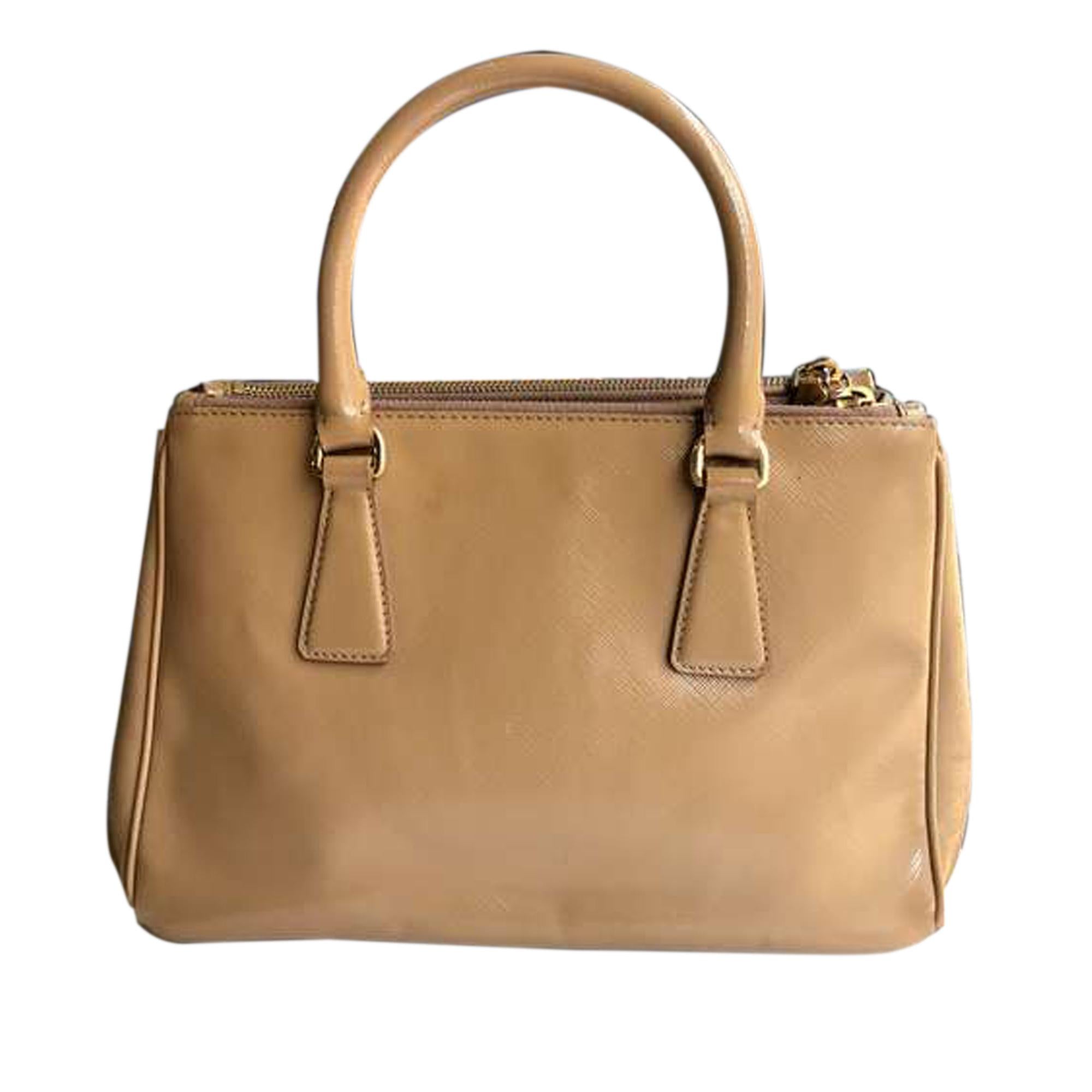 Prada Saffiano Lux Galleria Satchel (SHG-31546)