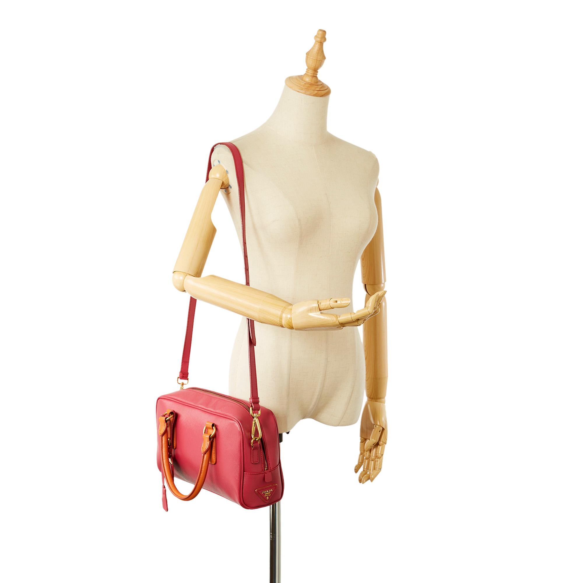 Prada Saffiano Lux Galleria Satchel (SHG-31649)