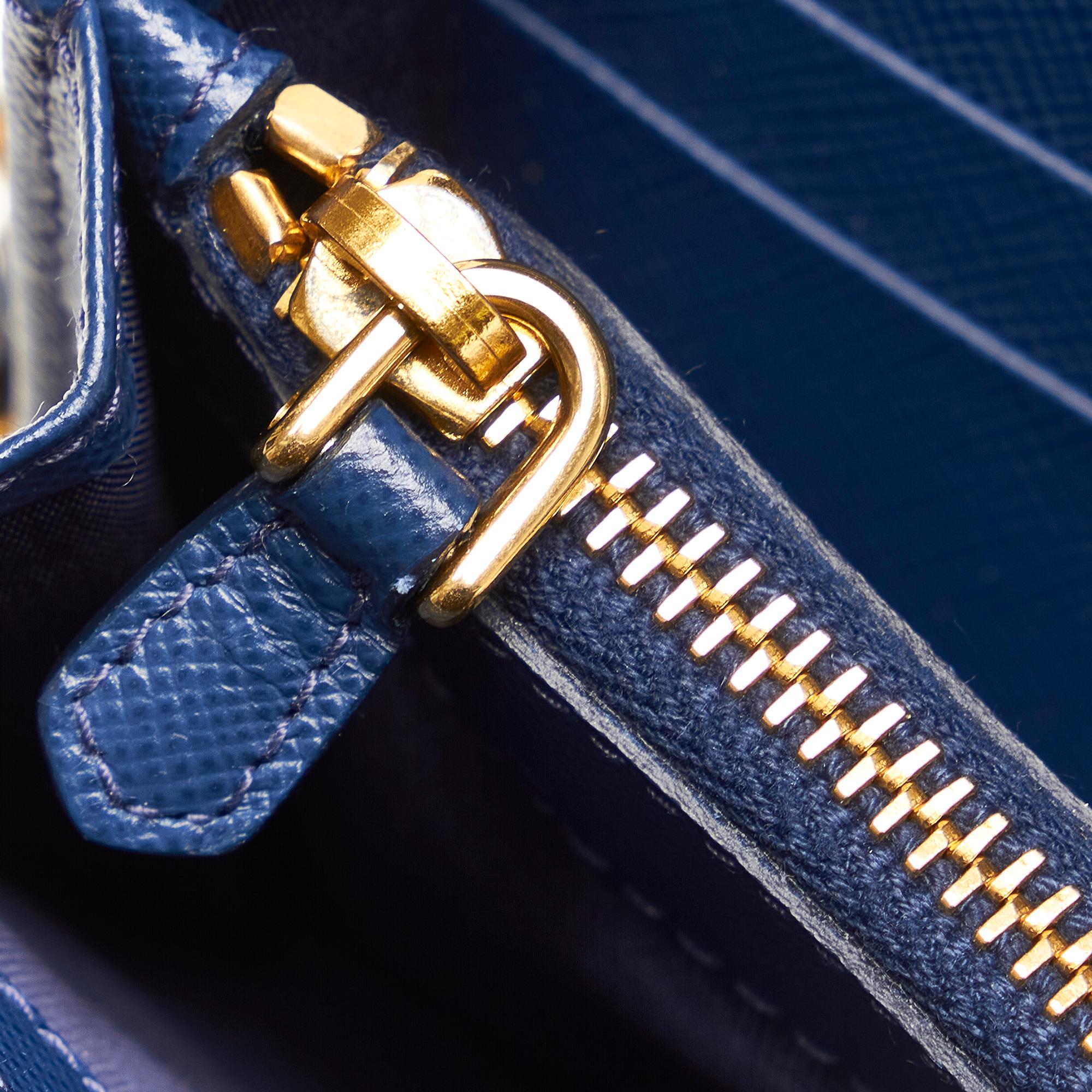 Prada Saffiano Wallet On Chain (SHG-Bq5rcE)