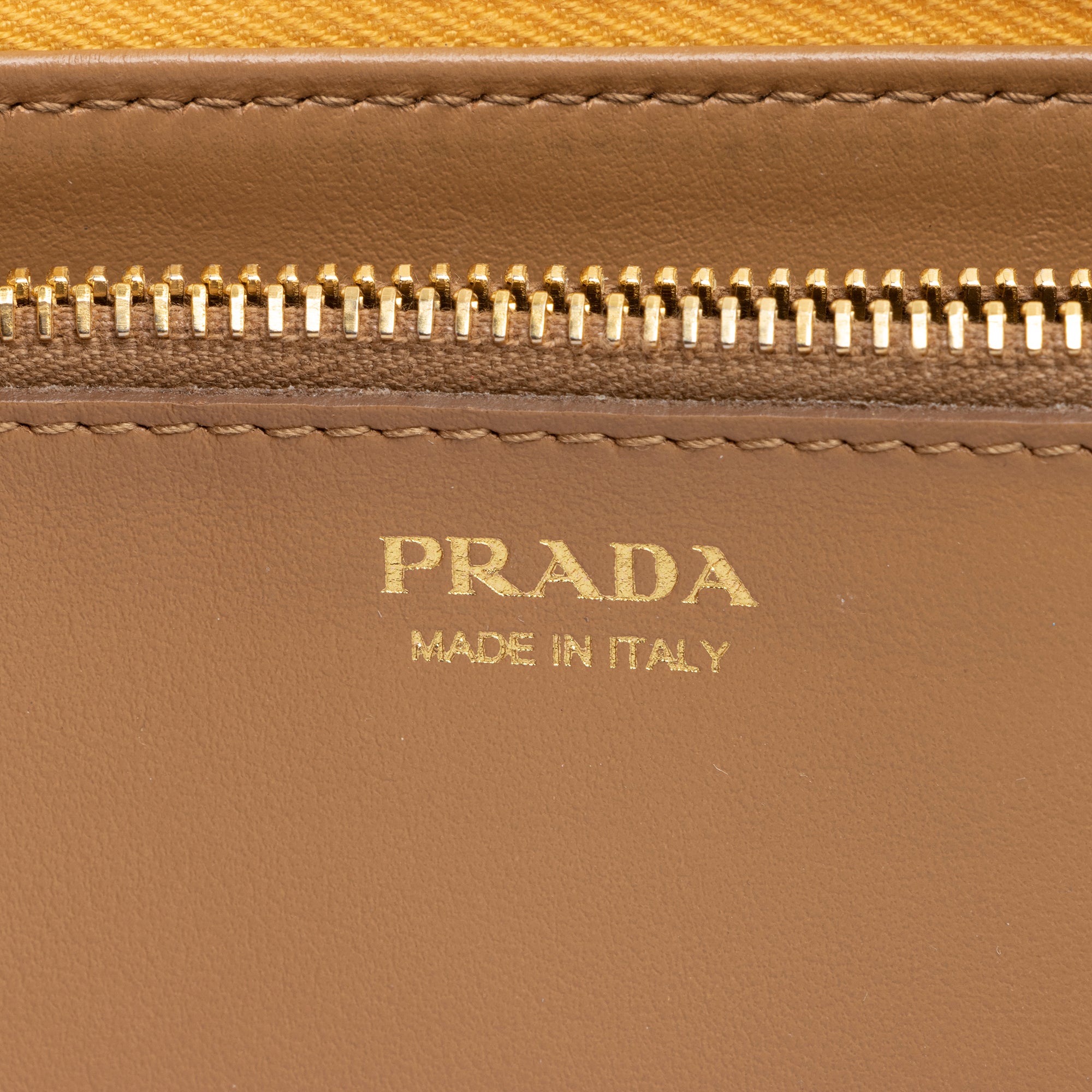 Prada Smooth Leather Long Zip Wallet (SHF-3tM7XI)