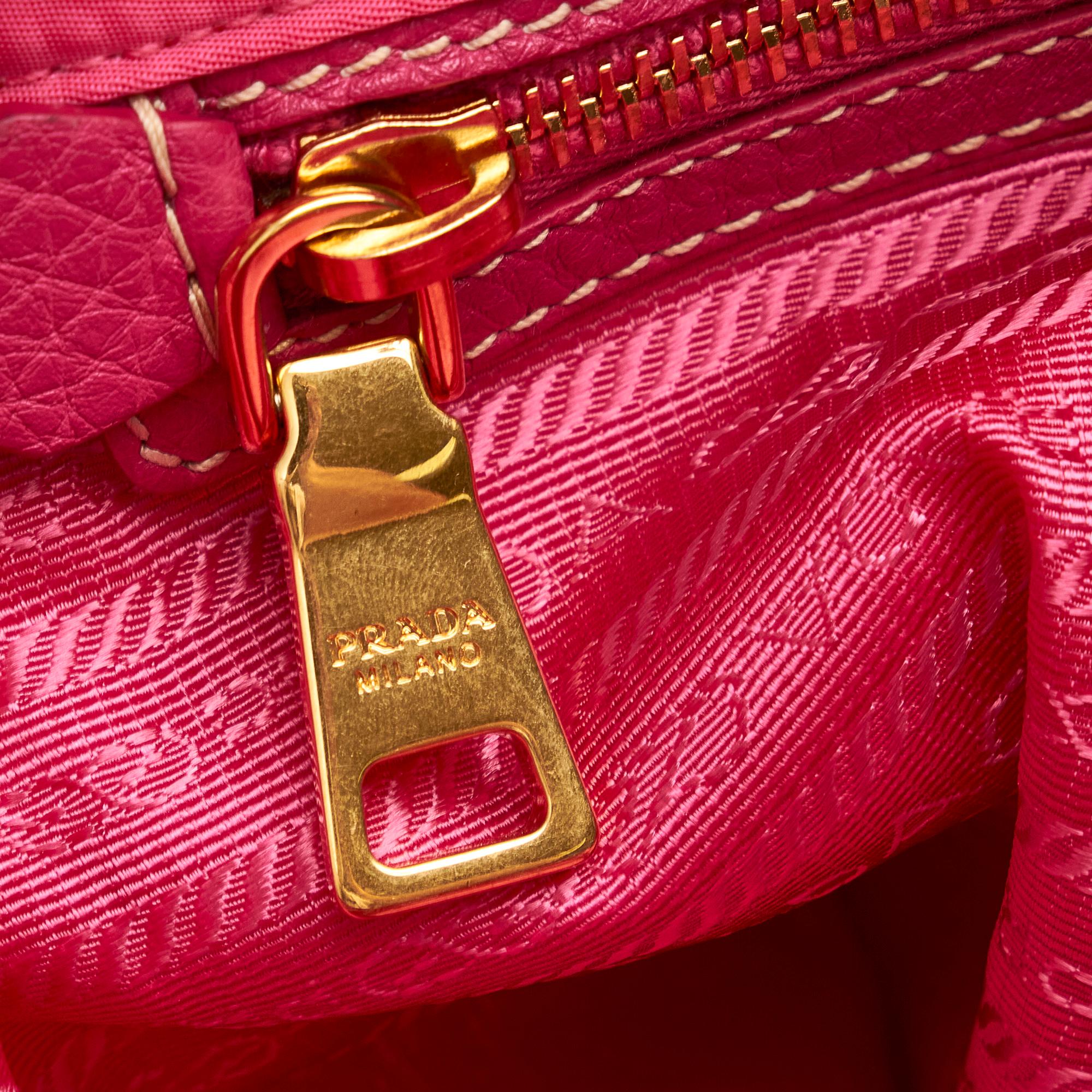 Prada Tessuto Canapa Tote Bag (SHG-23294)