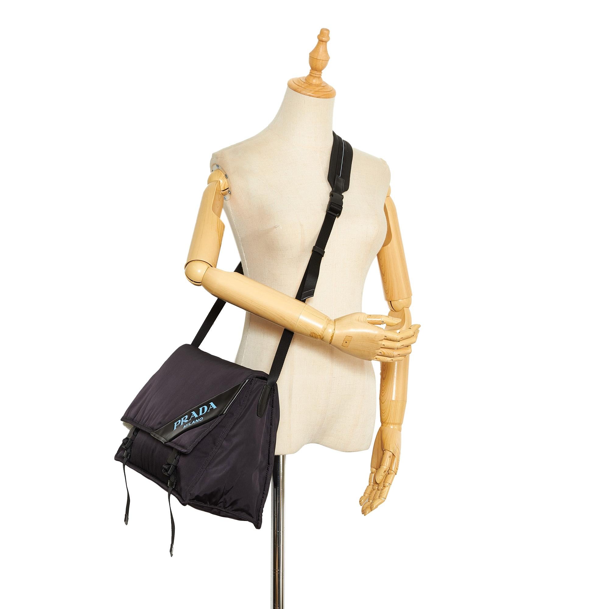 Prada Tessuto Concept Messenger Bag (SHG-11OYf8)
