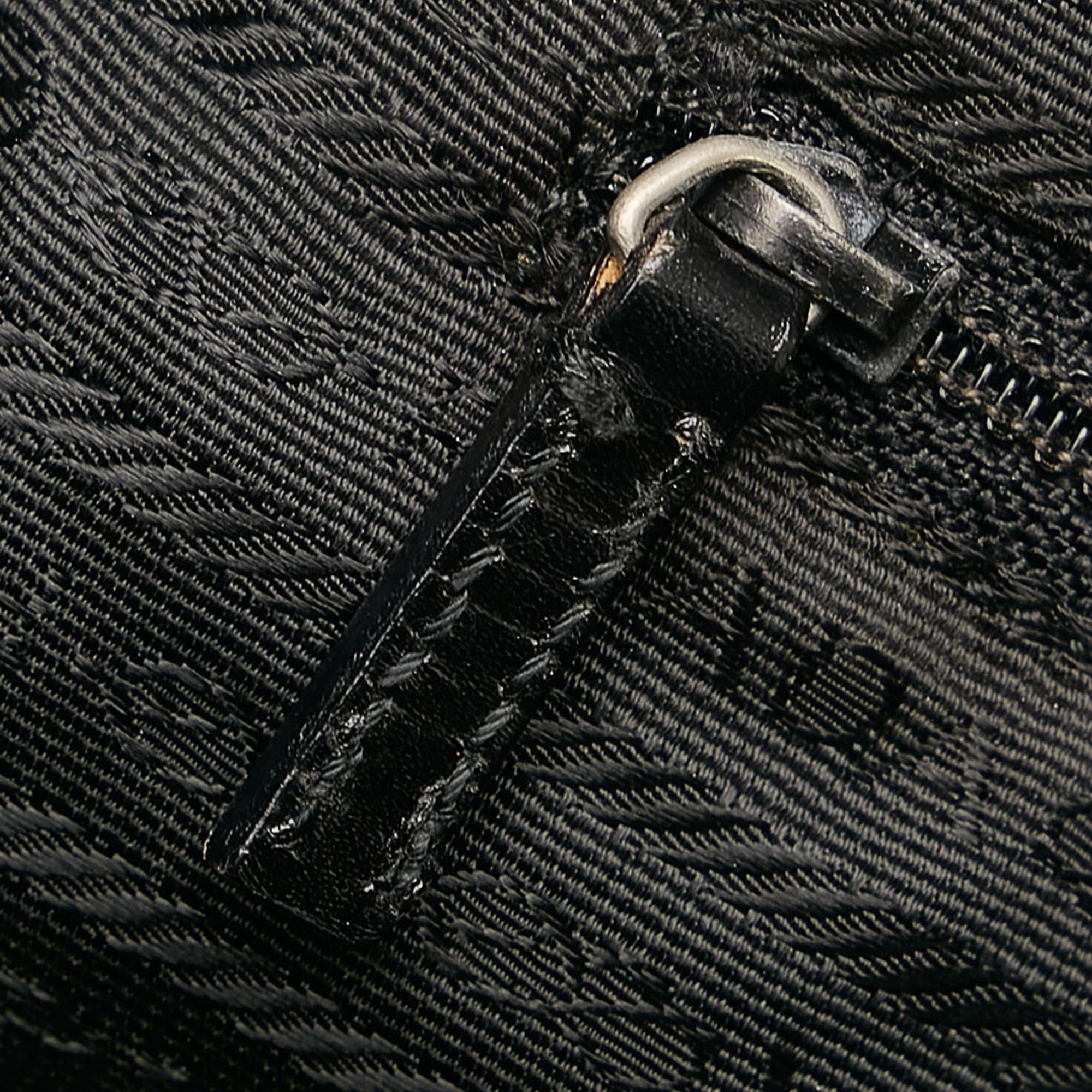 Prada Tessuto Shoulder Bag (SHG-29274)