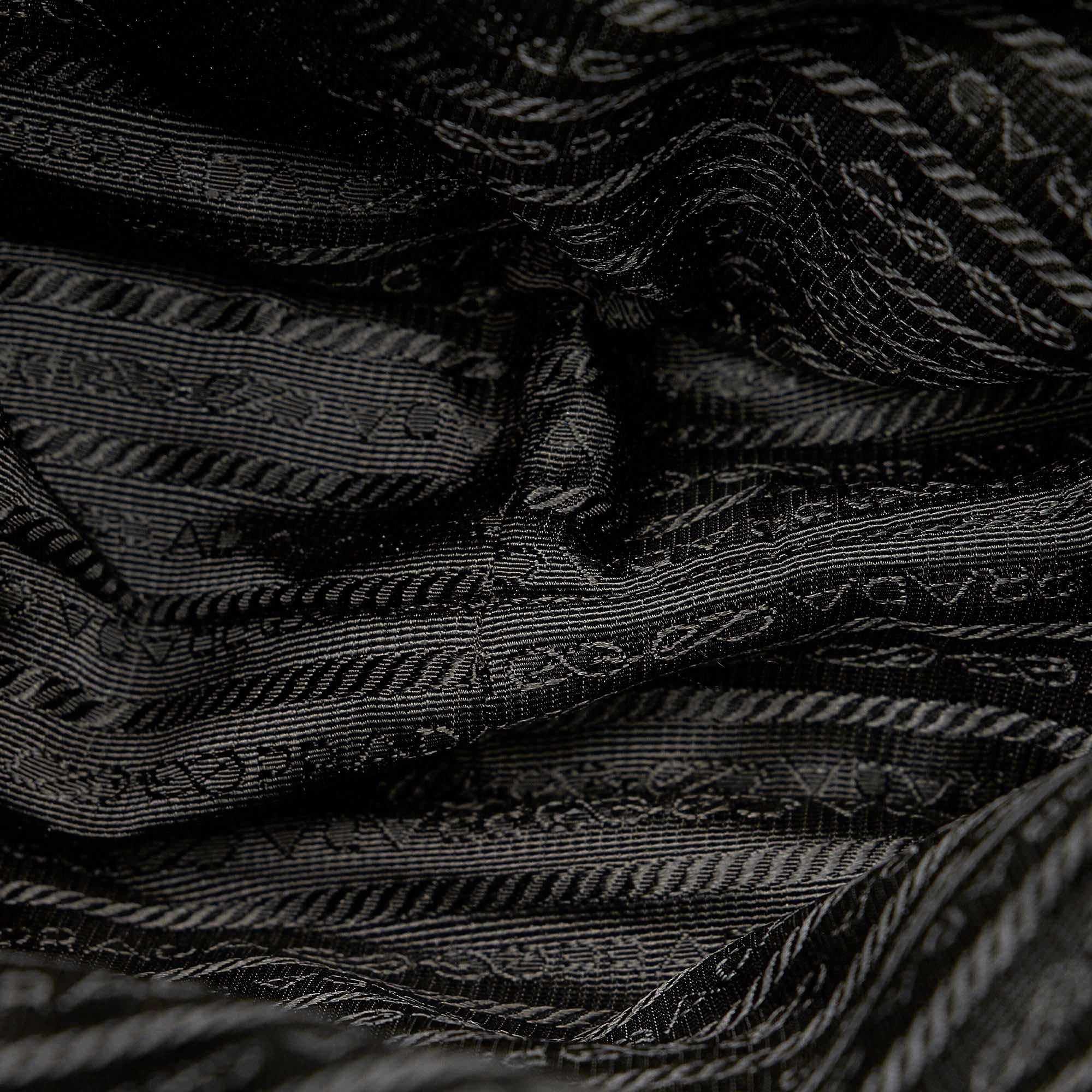 Prada Tessuto Shoulder Bag (SHG-31650)