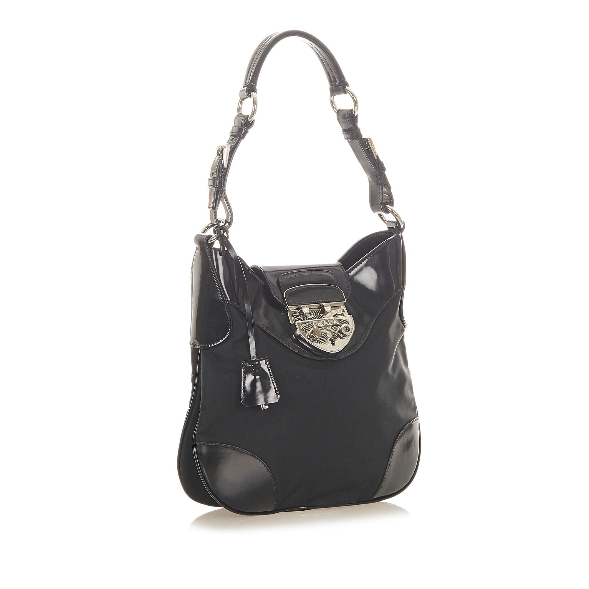 Prada Tessuto Shoulder Bag (SHG-31650)