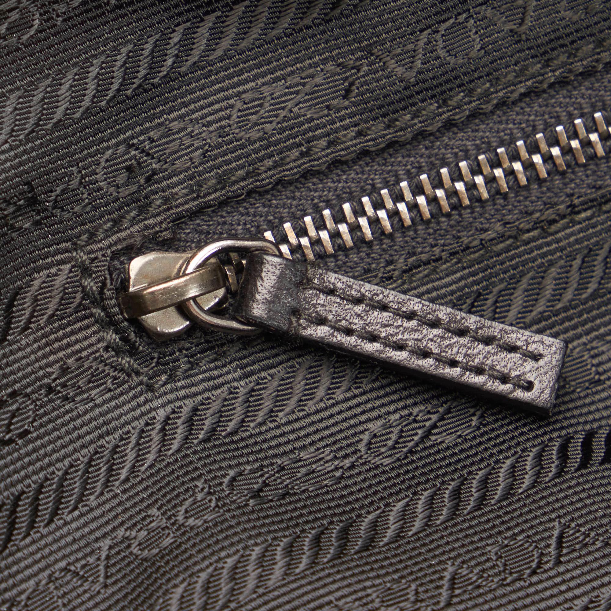 Prada Tessuto Shoulder Bag (SHG-36093)