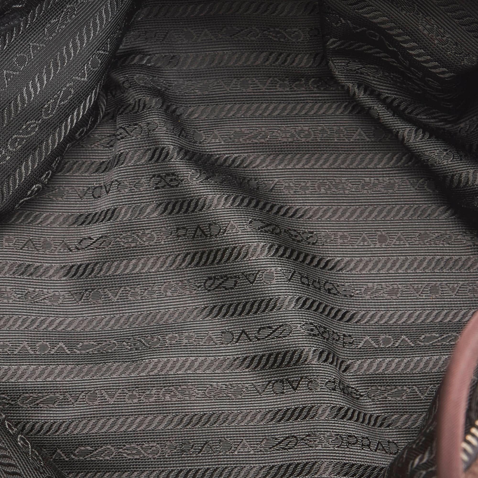 Prada Tessuto Shoulder Bag (SHG-36093)