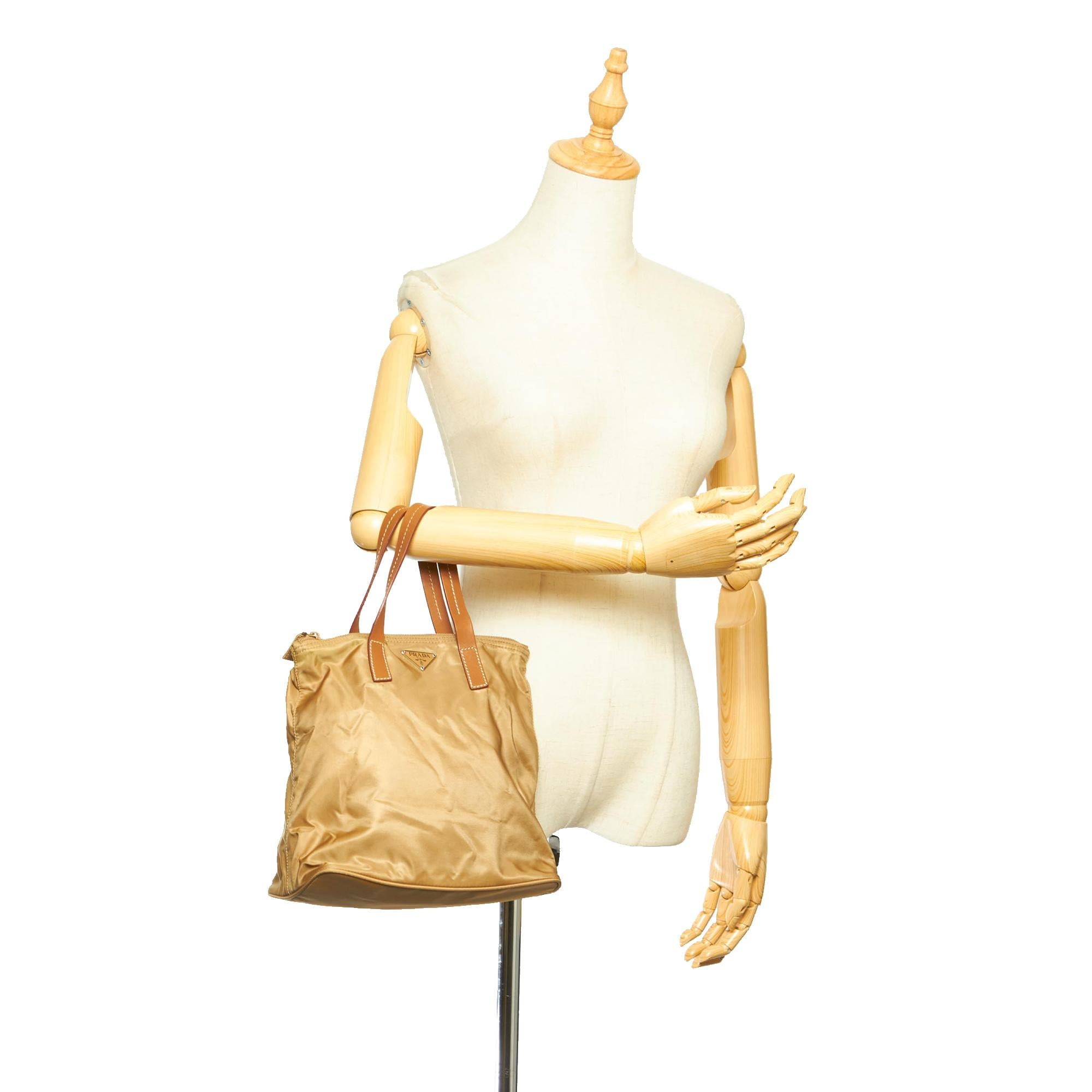 Prada Tessuto Tote Bag (SHG-19919)