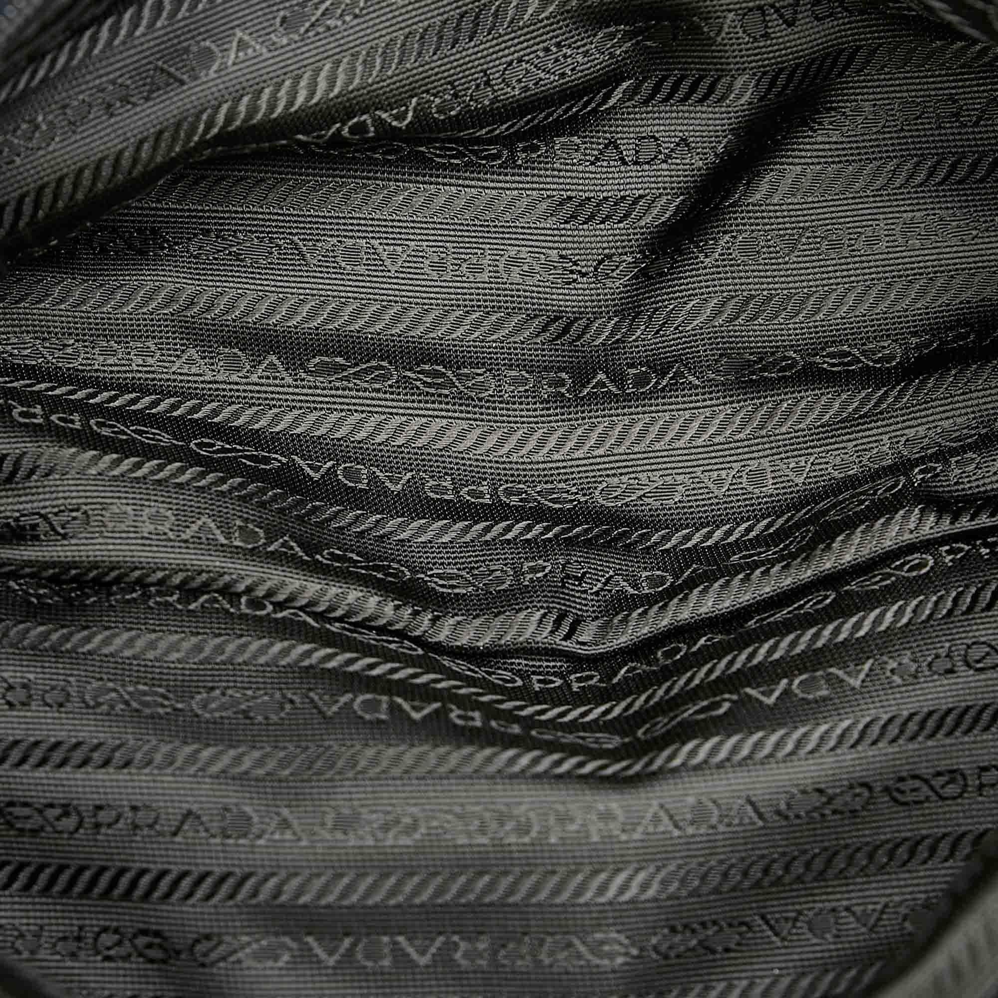 Prada Tessuto Tote Bag (SHG-31518)