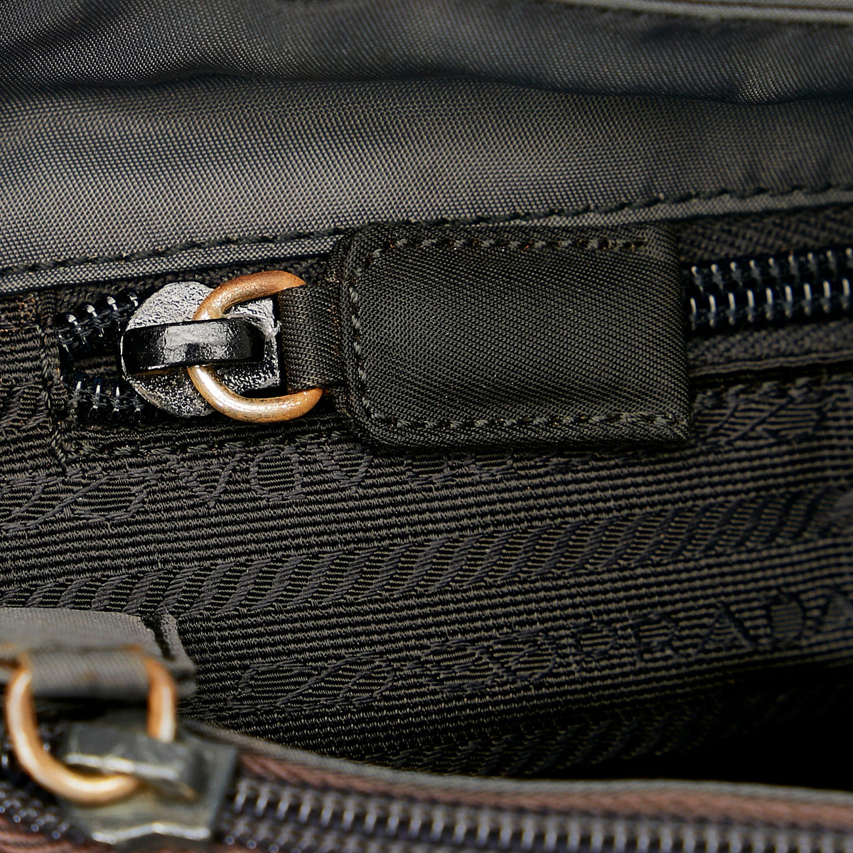 Prada Tessuto Tote Bag (SHG-25657)