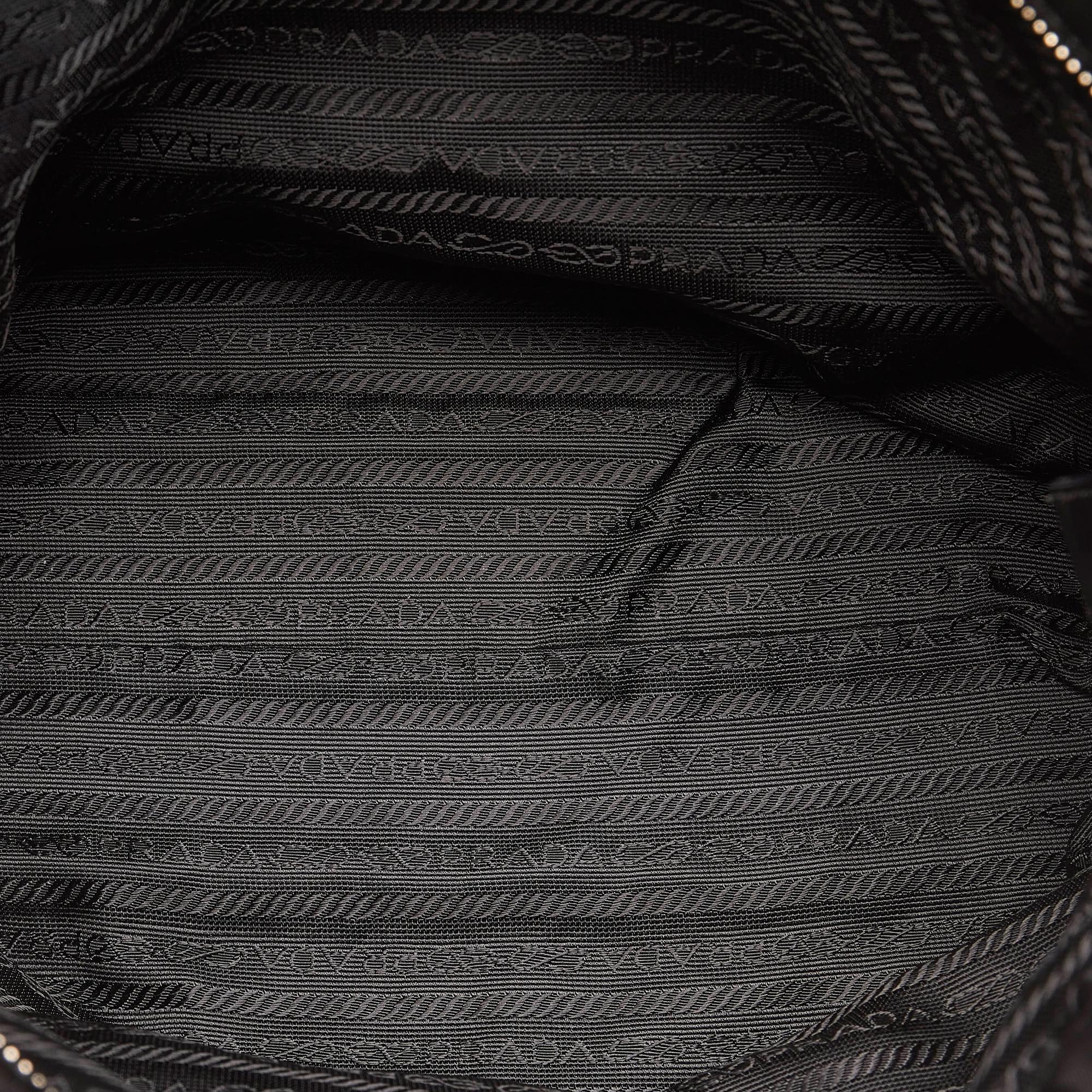 Prada Tessuto Tote Bag (SHG-27745)