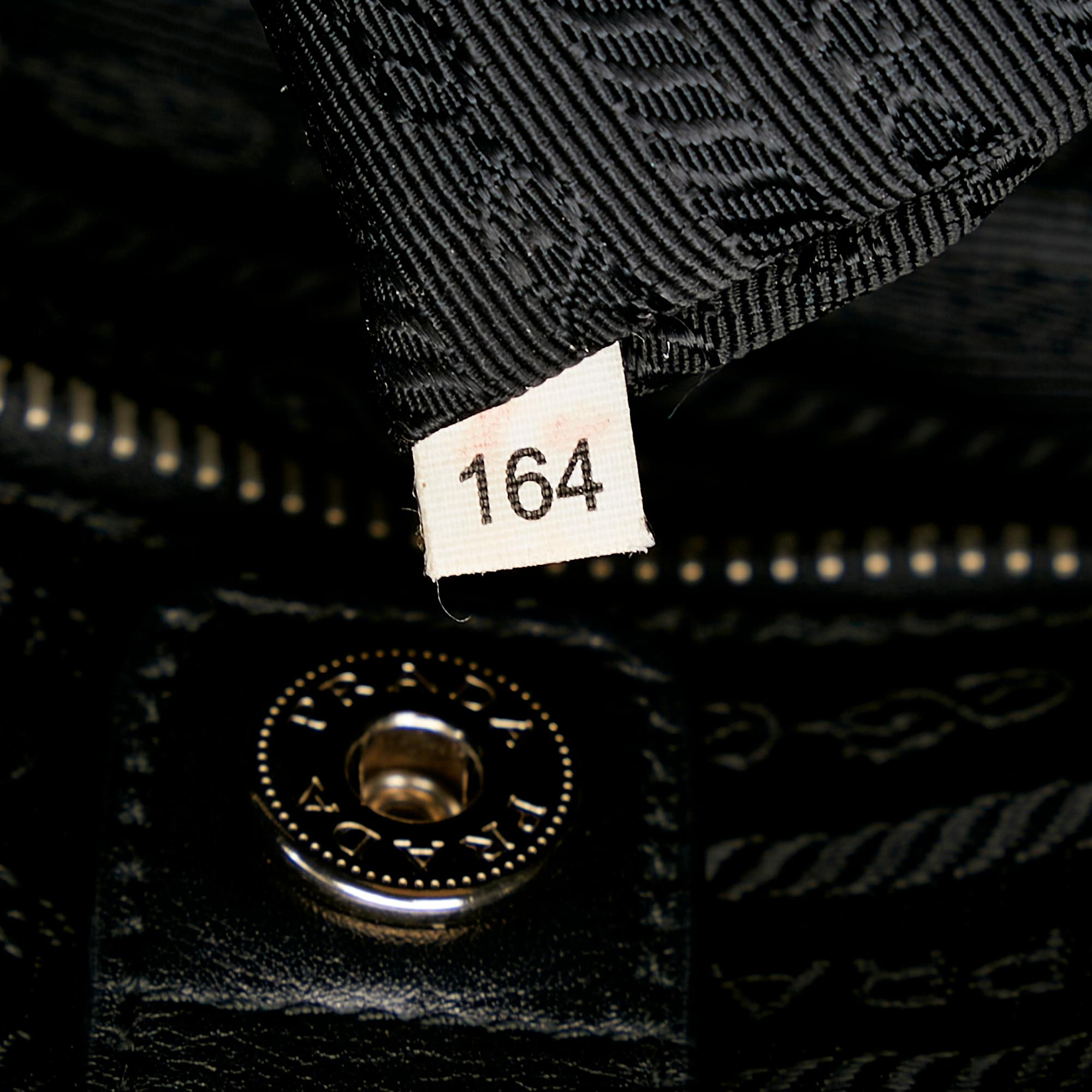 Prada Tessuto Tote Bag (SHG-28998)