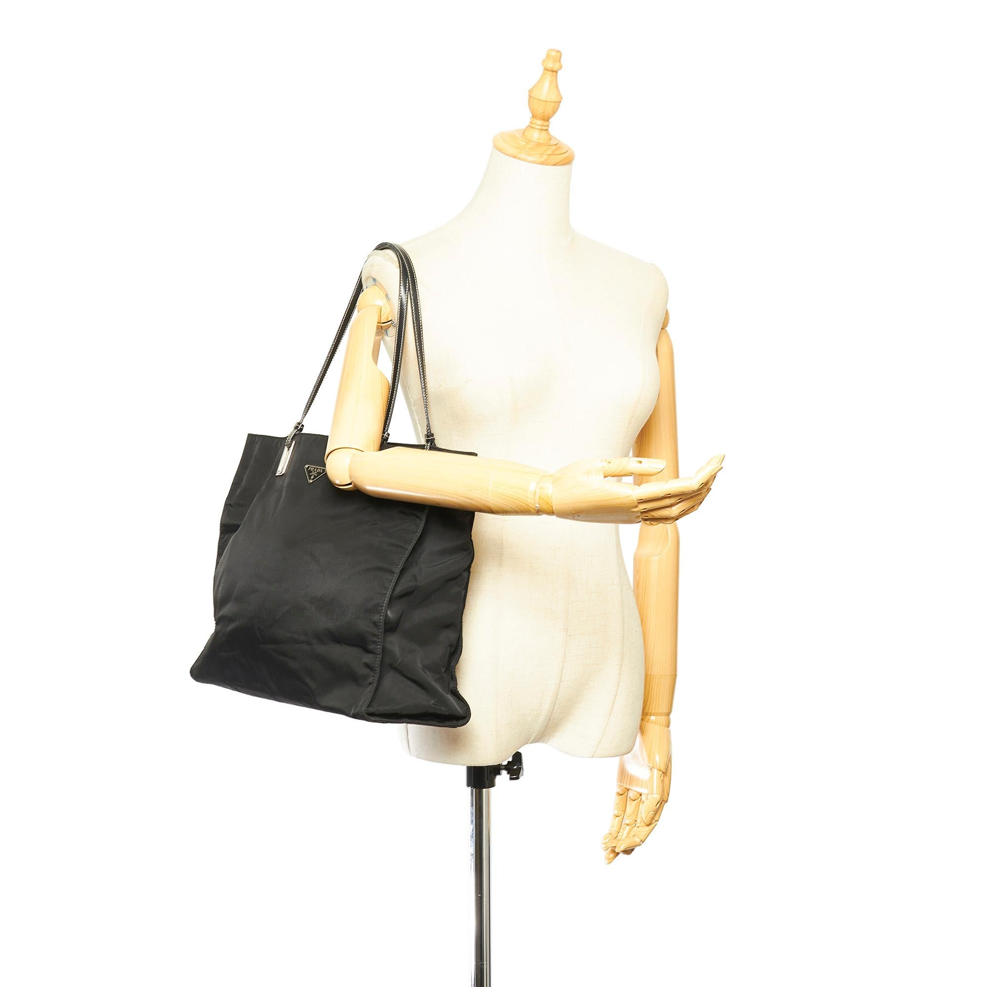 Prada Tessuto Tote Bag (SHG-32507)