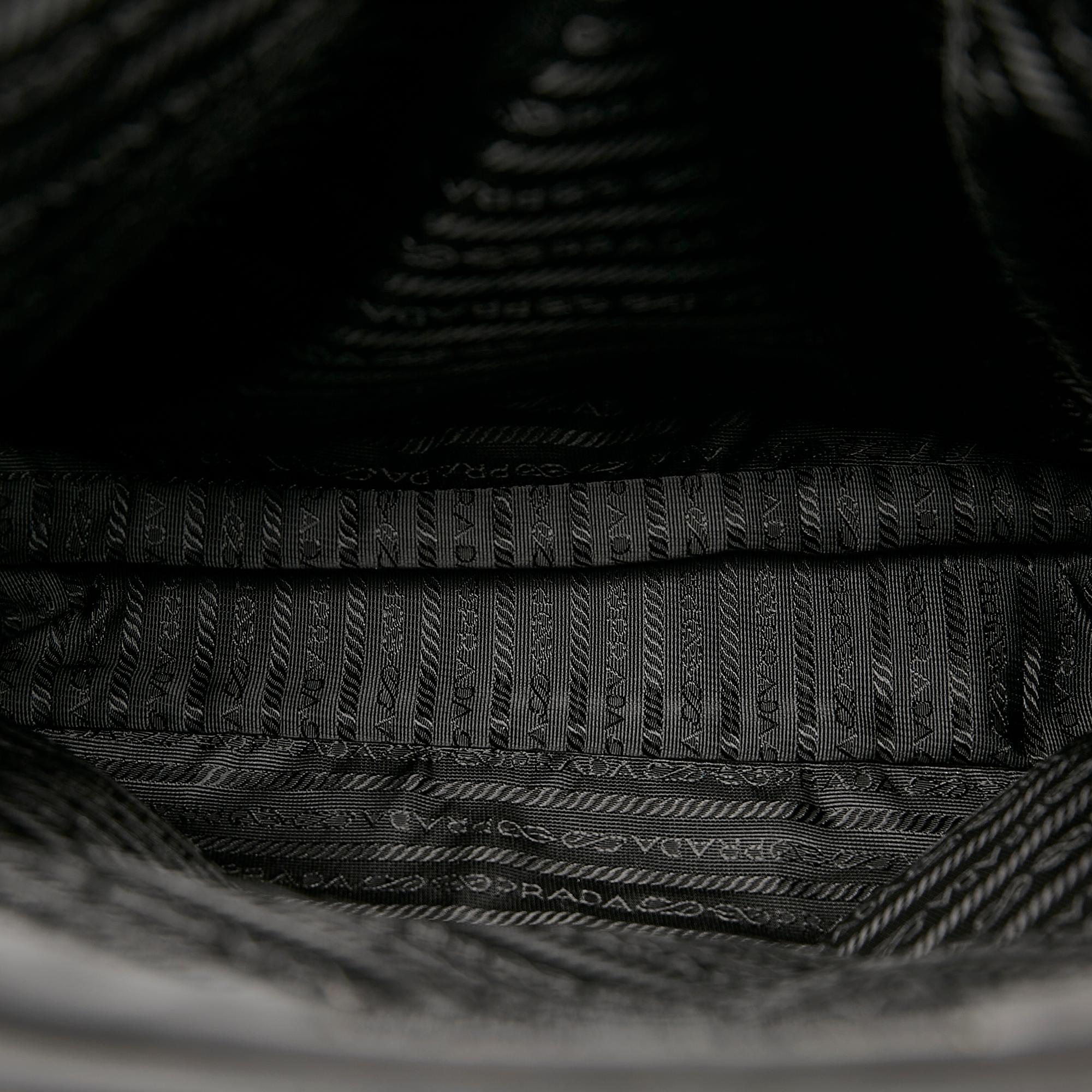 Prada Tessuto Tote Bag (SHG-36096)