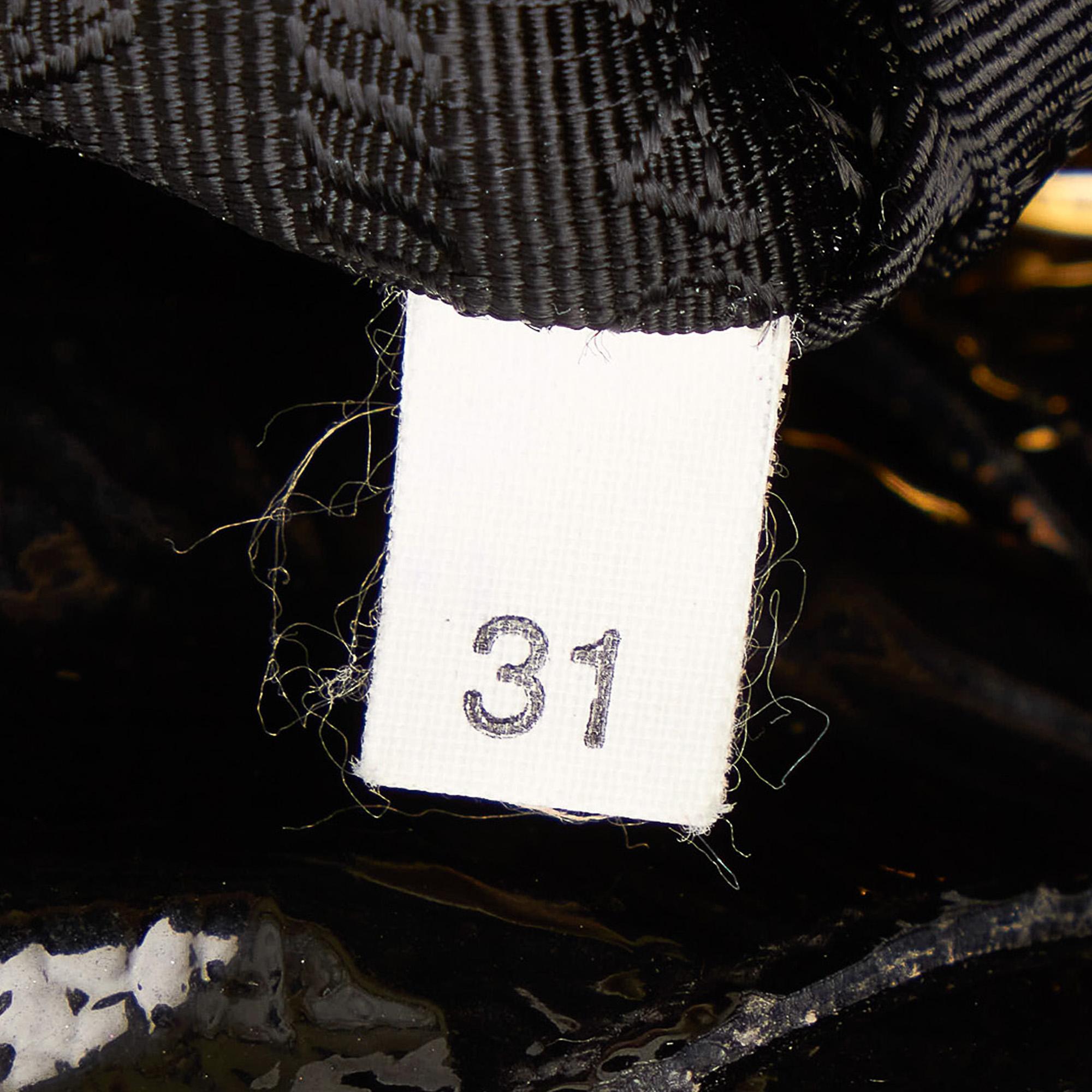 Prada Tessuto Tote Bag (SHG-36111)