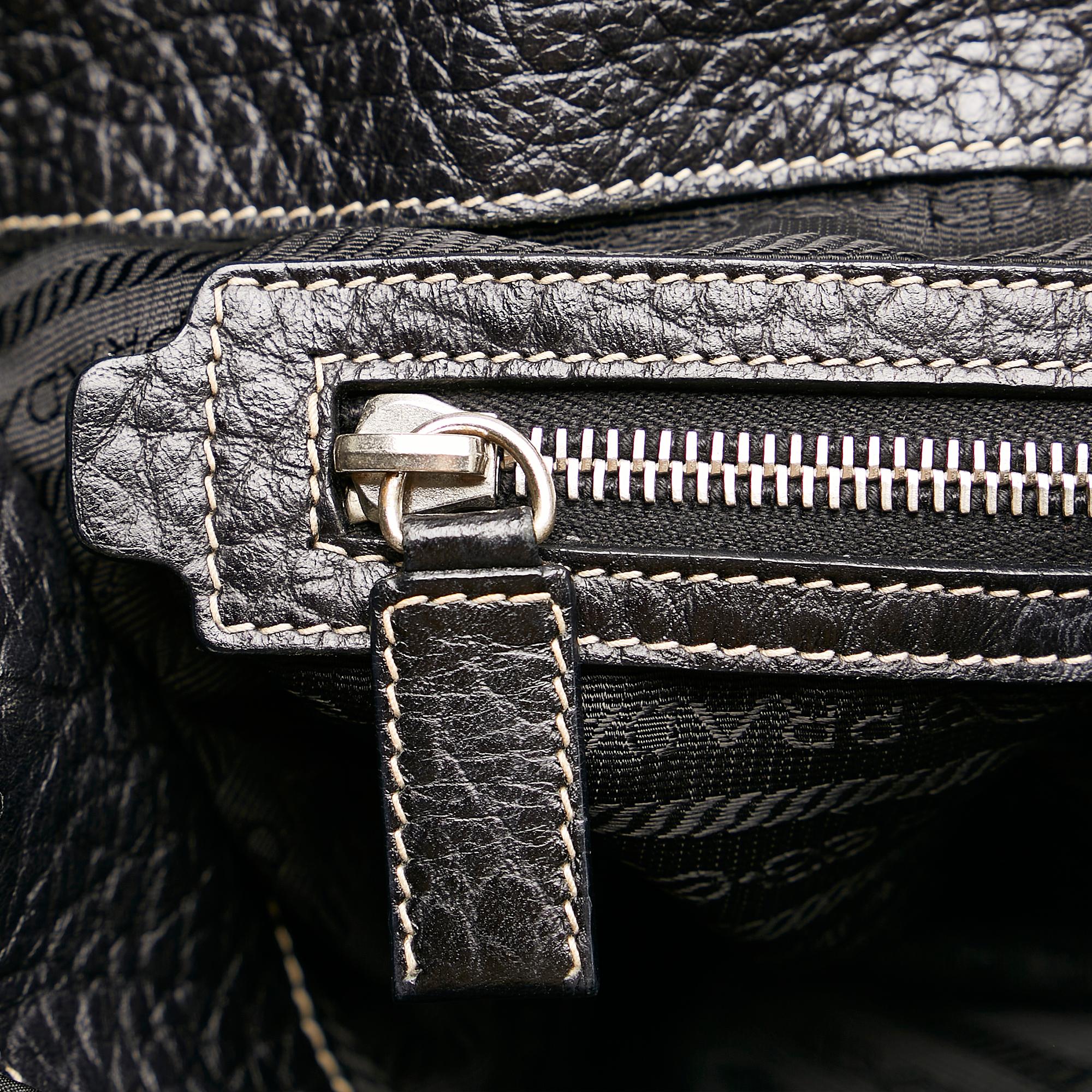 Prada Tessuto Tote Bag (SHG-36122)