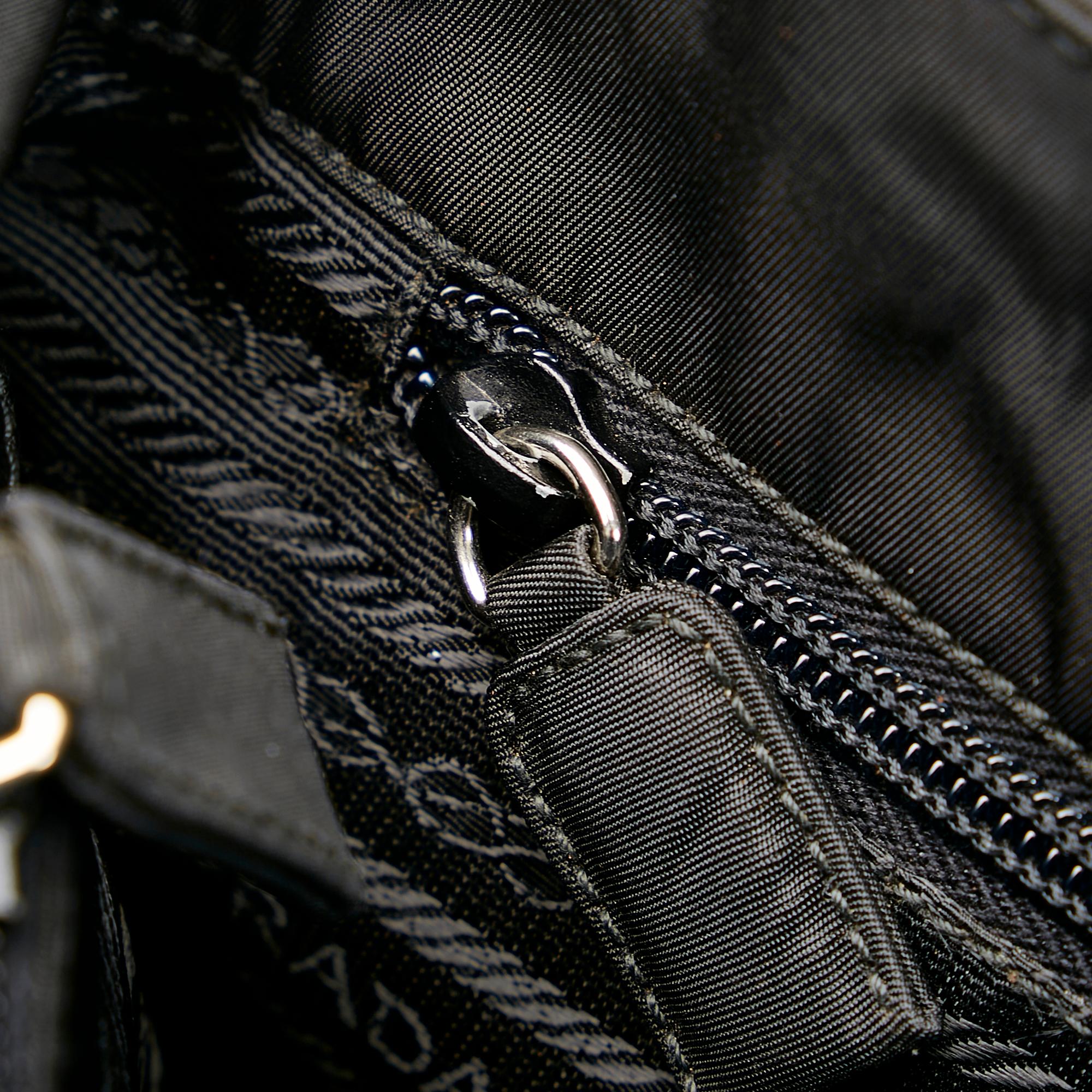 Prada Tessuto Tote (SHG-3Dmy0B)