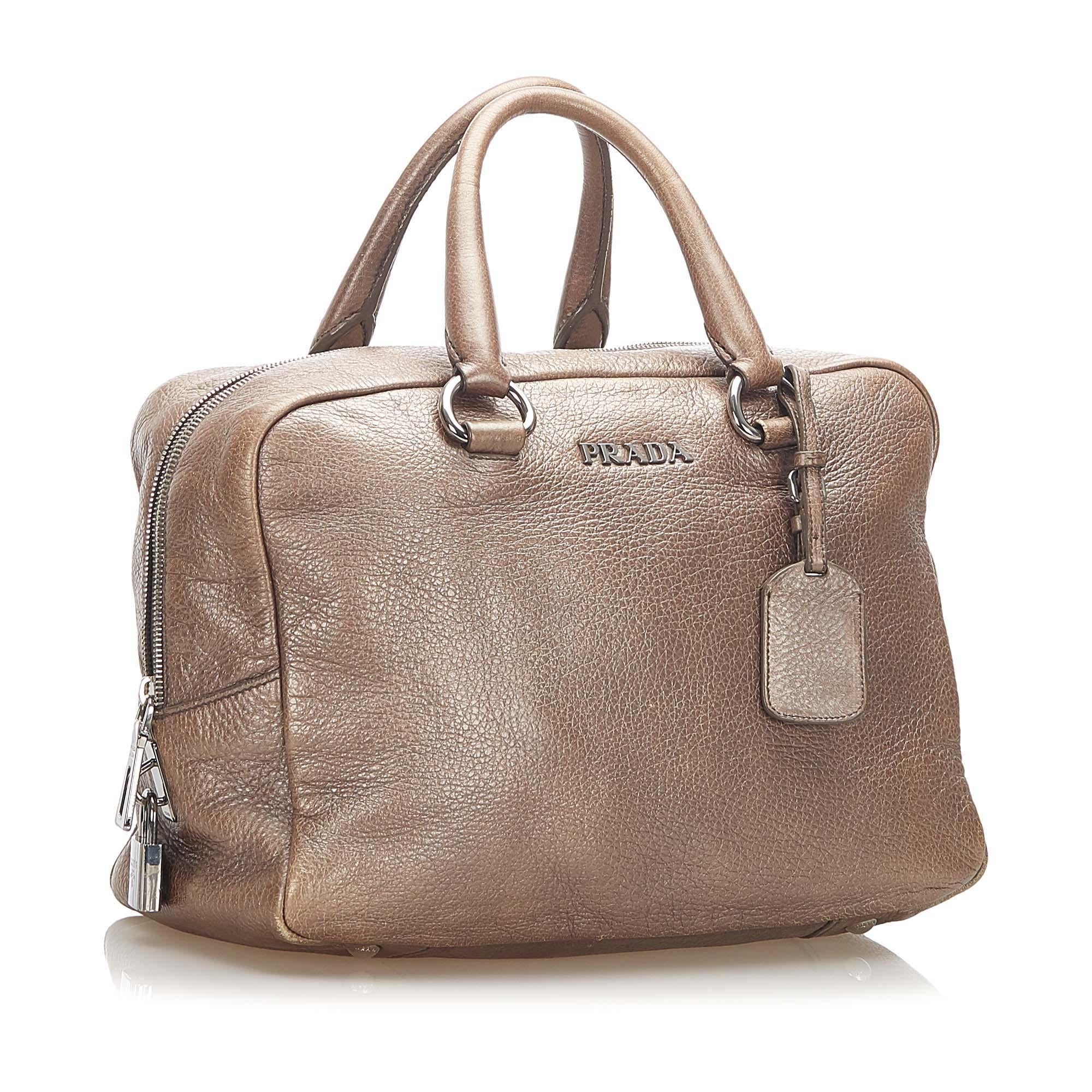 Prada Vitello Daino Handbag (SHG-17695)