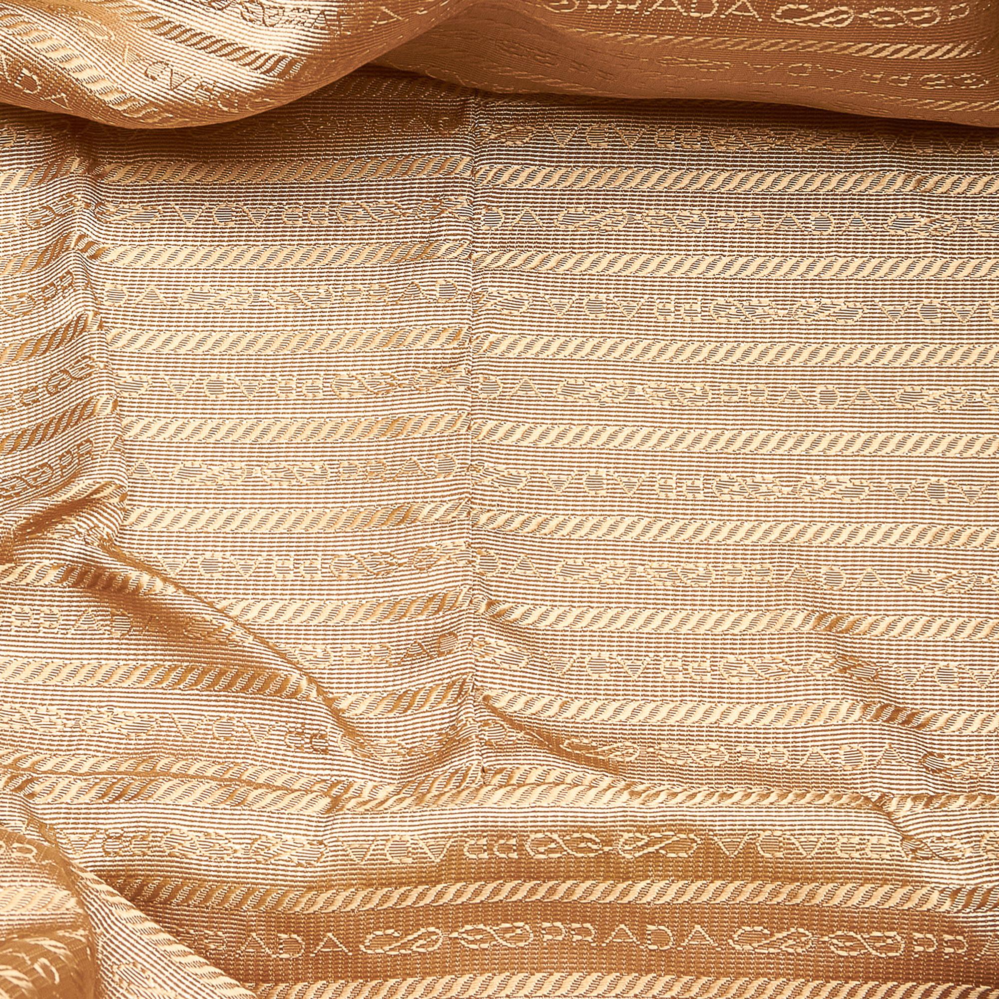 Prada Vitello Daino Handbag (SHG-26819)