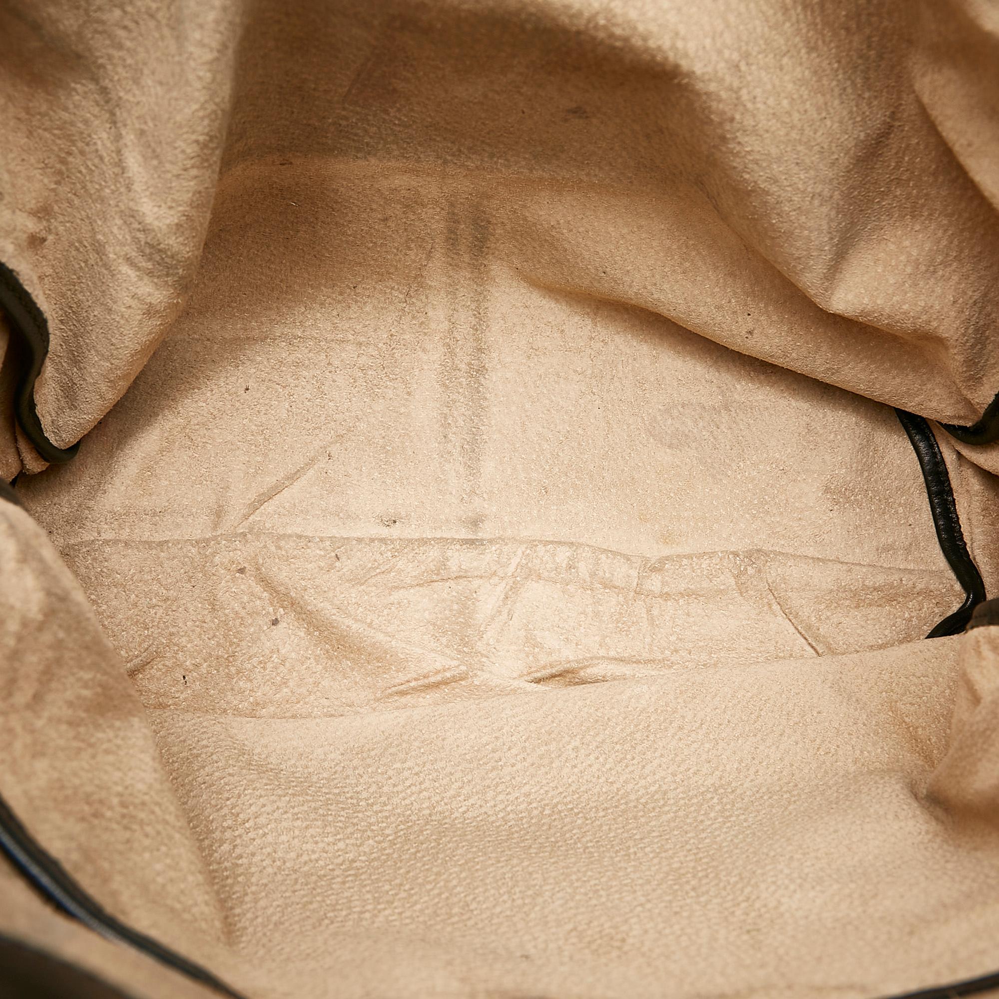 Prada Vitello Daino Leather Tote Bag (SHG-32415)