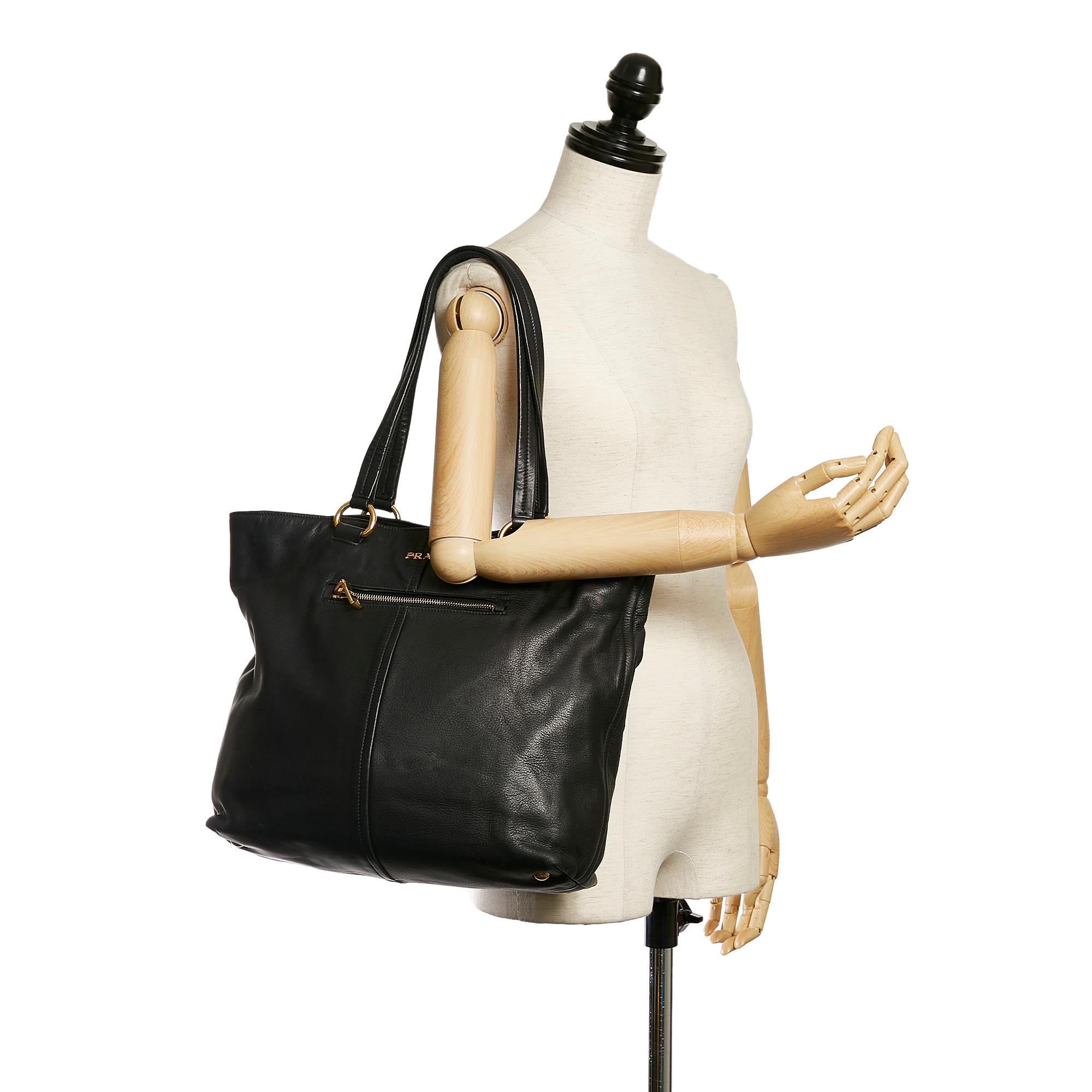 Prada Vitello Daino Leather Tote Bag (SHG-32415)