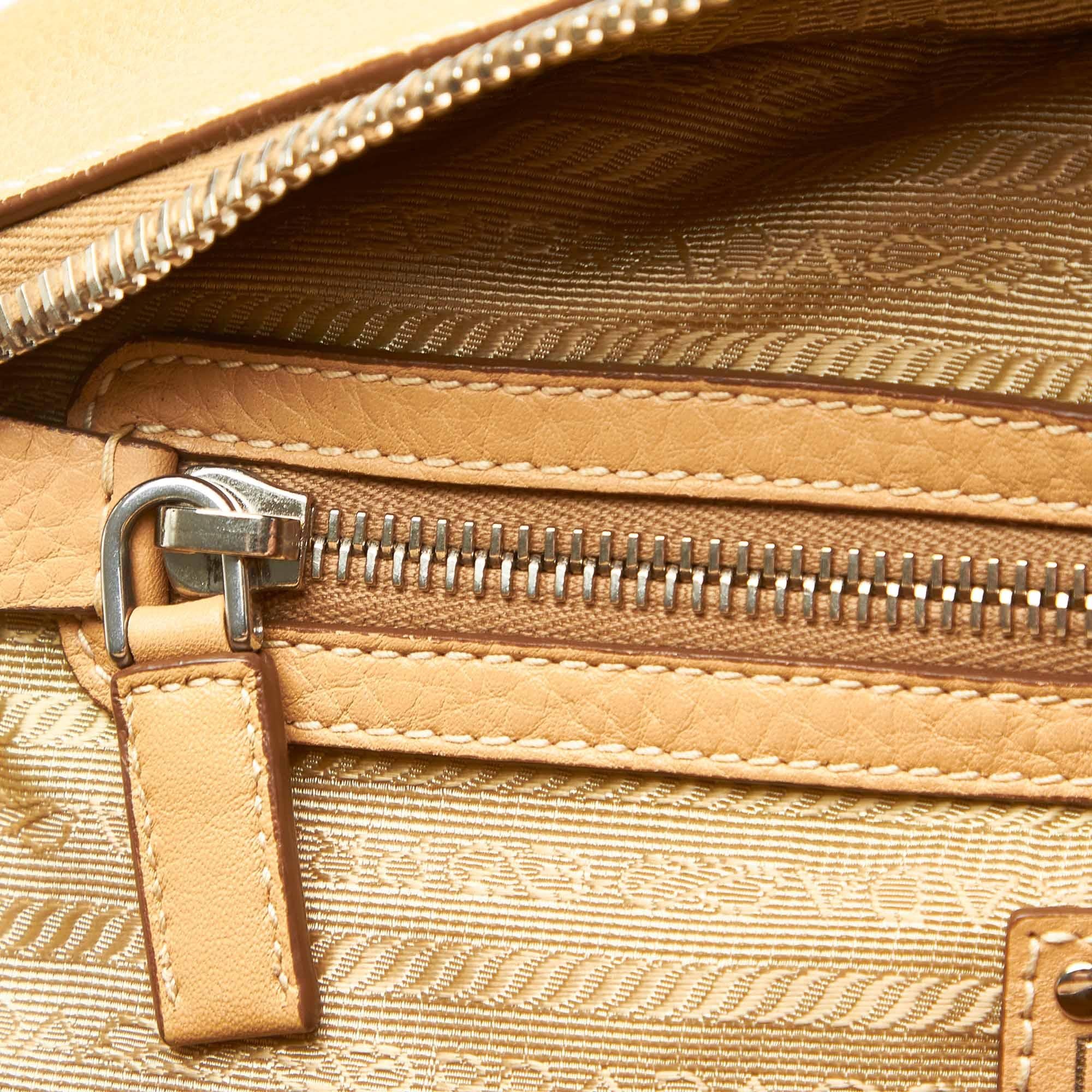 Prada Vitello Daino Logo Handbag (SHG-19278)