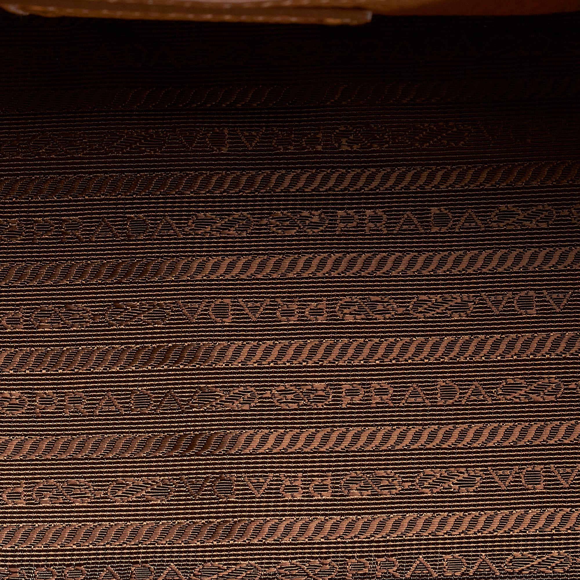 Prada Vitello Daino Satchel (SHG-27503)