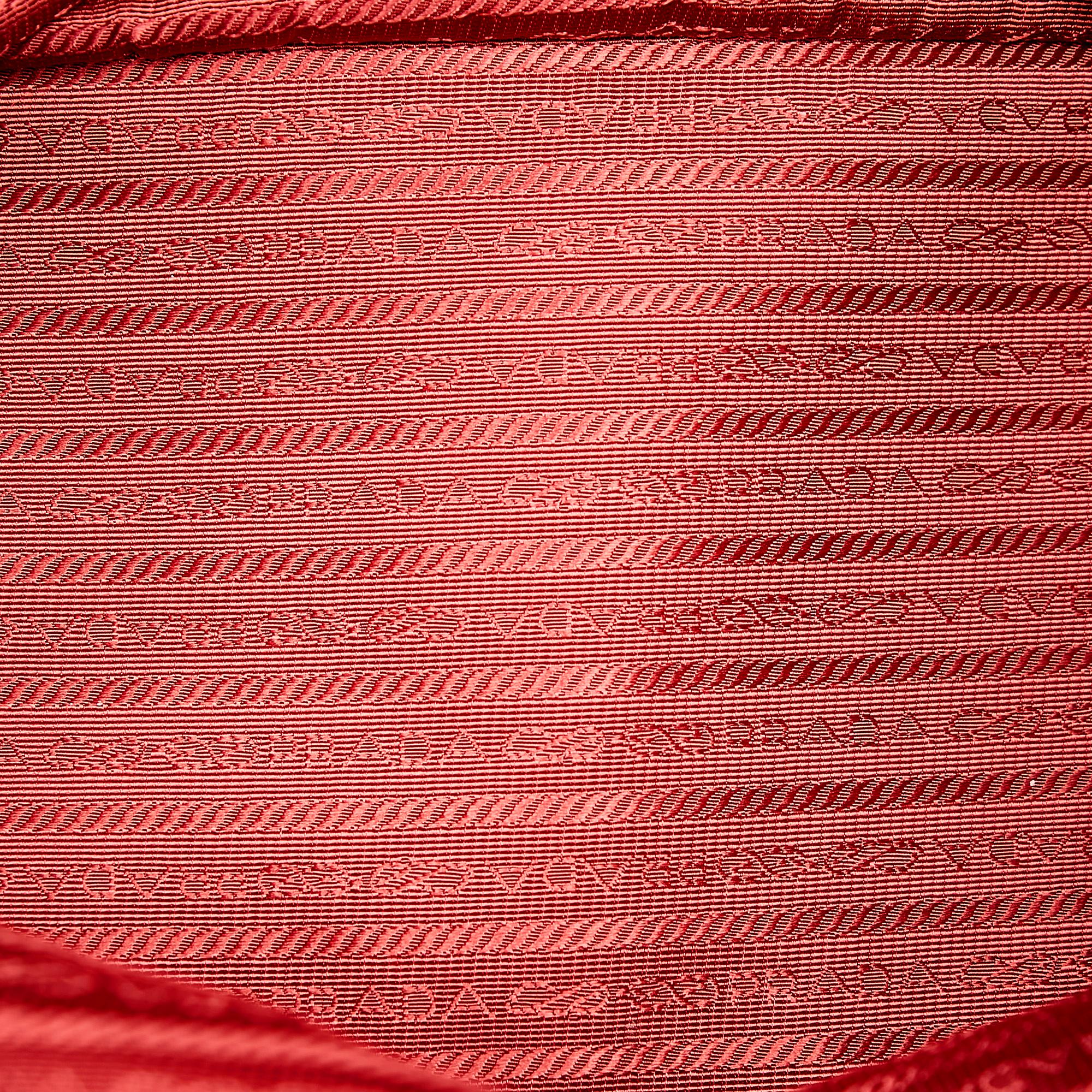 Prada Vitello Daino Satchel (SHG-28033)