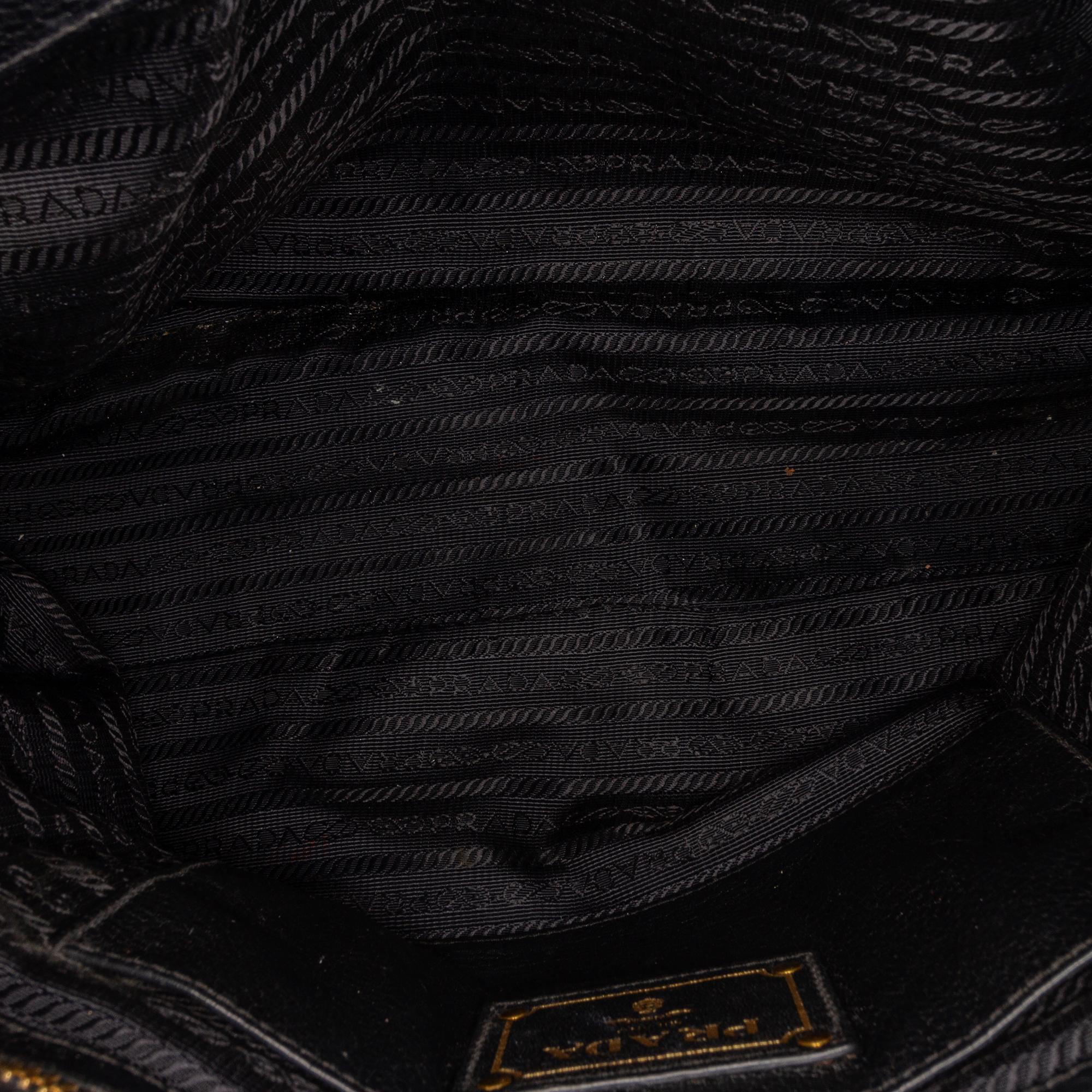 Prada Vitello Daino Satchel (SHG-28449)