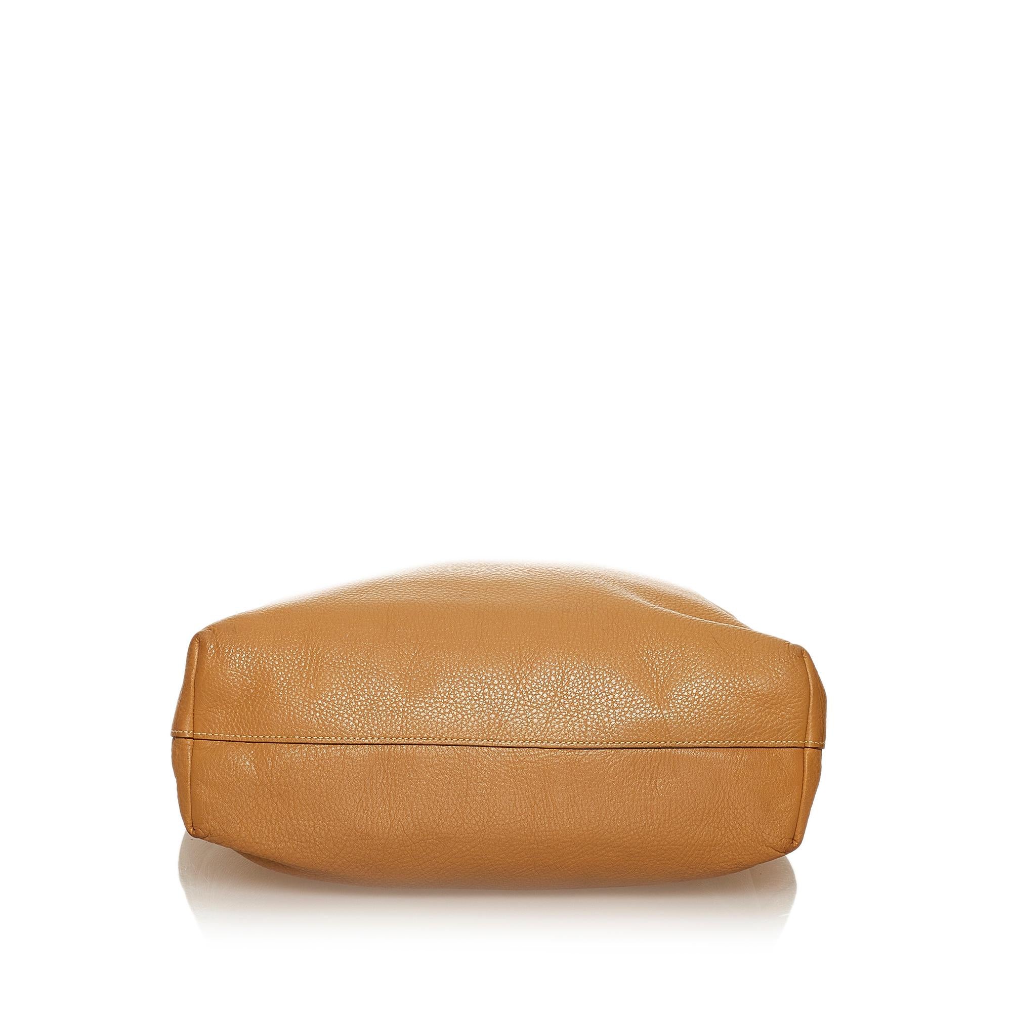 Prada Vitello Daino Satchel (SHG-29316)