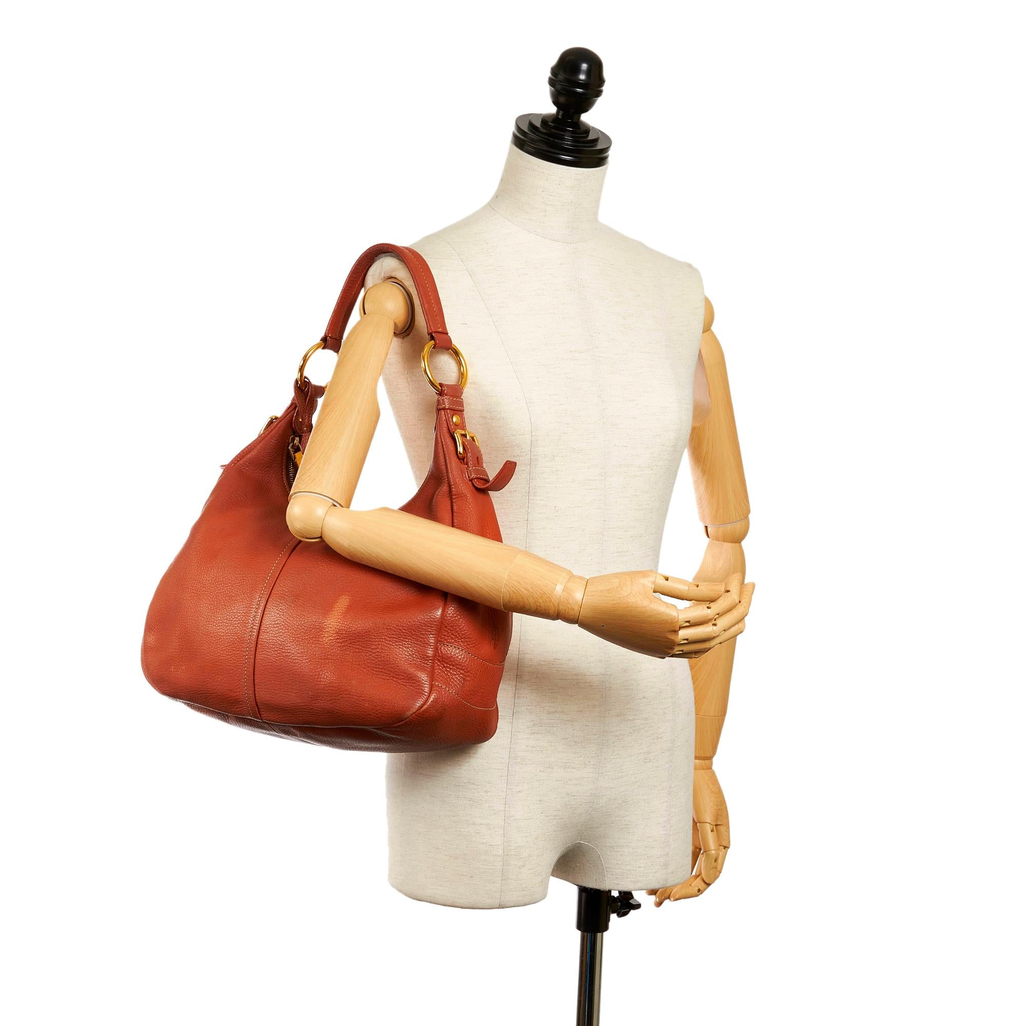 Prada Vitello Daino Shoulder Bag (SHG-30578)