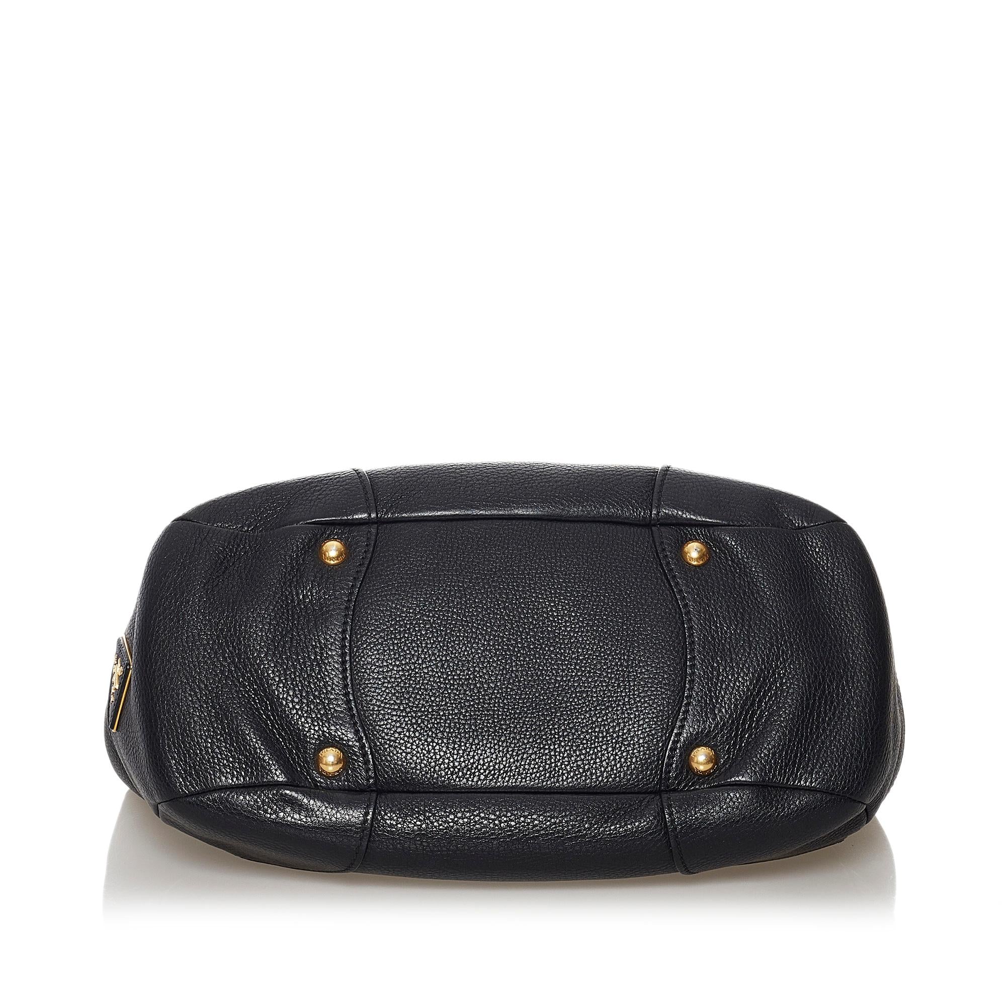 Prada Vitello Daino Shoulder Bag (SHG-32452)
