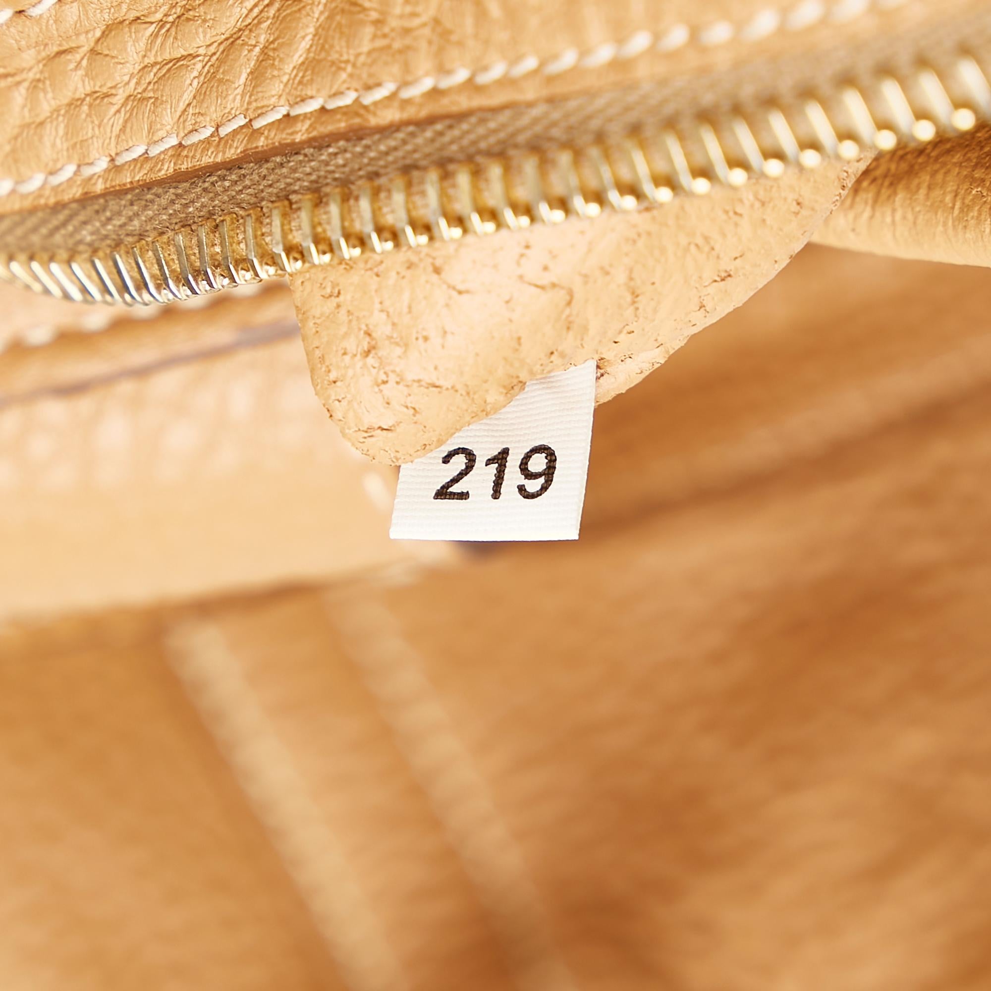 Prada Vitello Daino Tote Bag (SHG-28270)